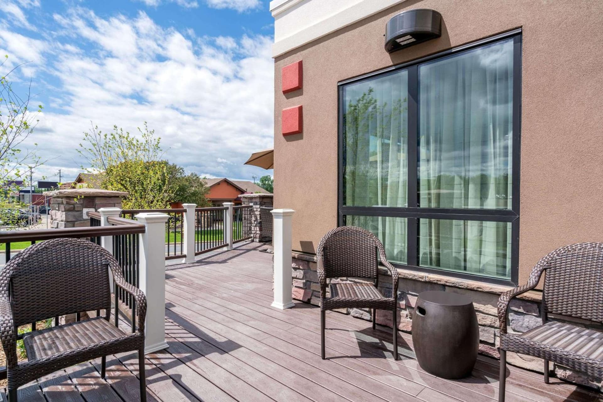 Ramada by Wyndham Minneapolis Golden Valley gallery photo in Minneapolis, MN — image 20