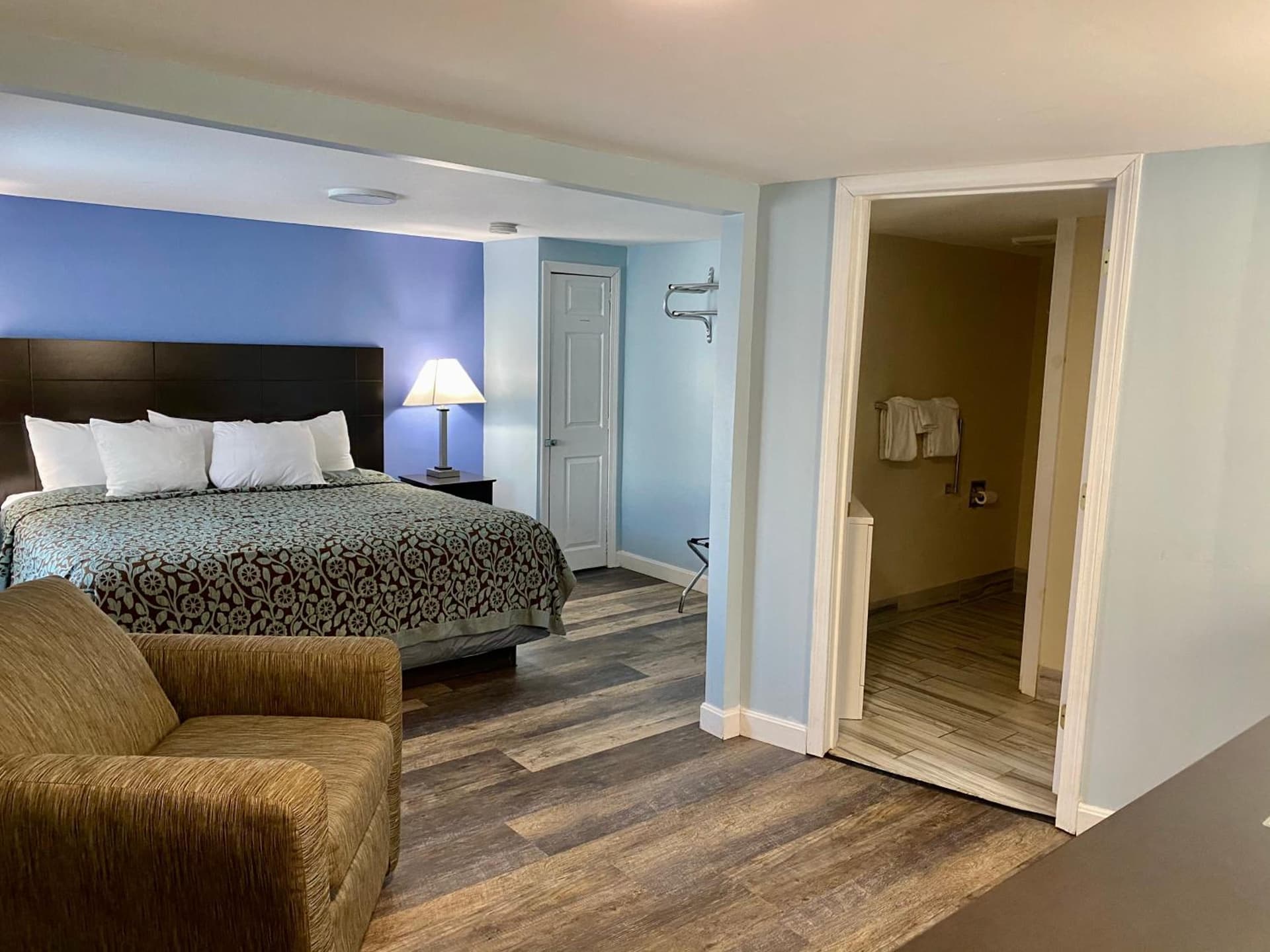 Days Inn by Wyndham Lincoln gallery photo in Lincoln — image 23