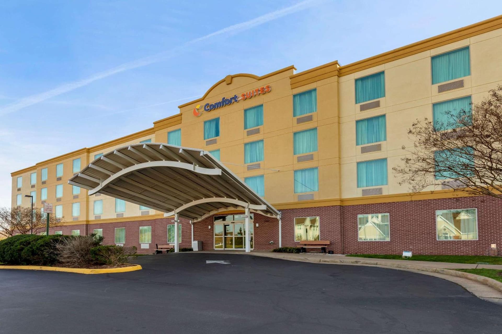 Comfort Suites Manassas Battlefield Park featured exterior or lobby in Manassas, VA — similar hotel