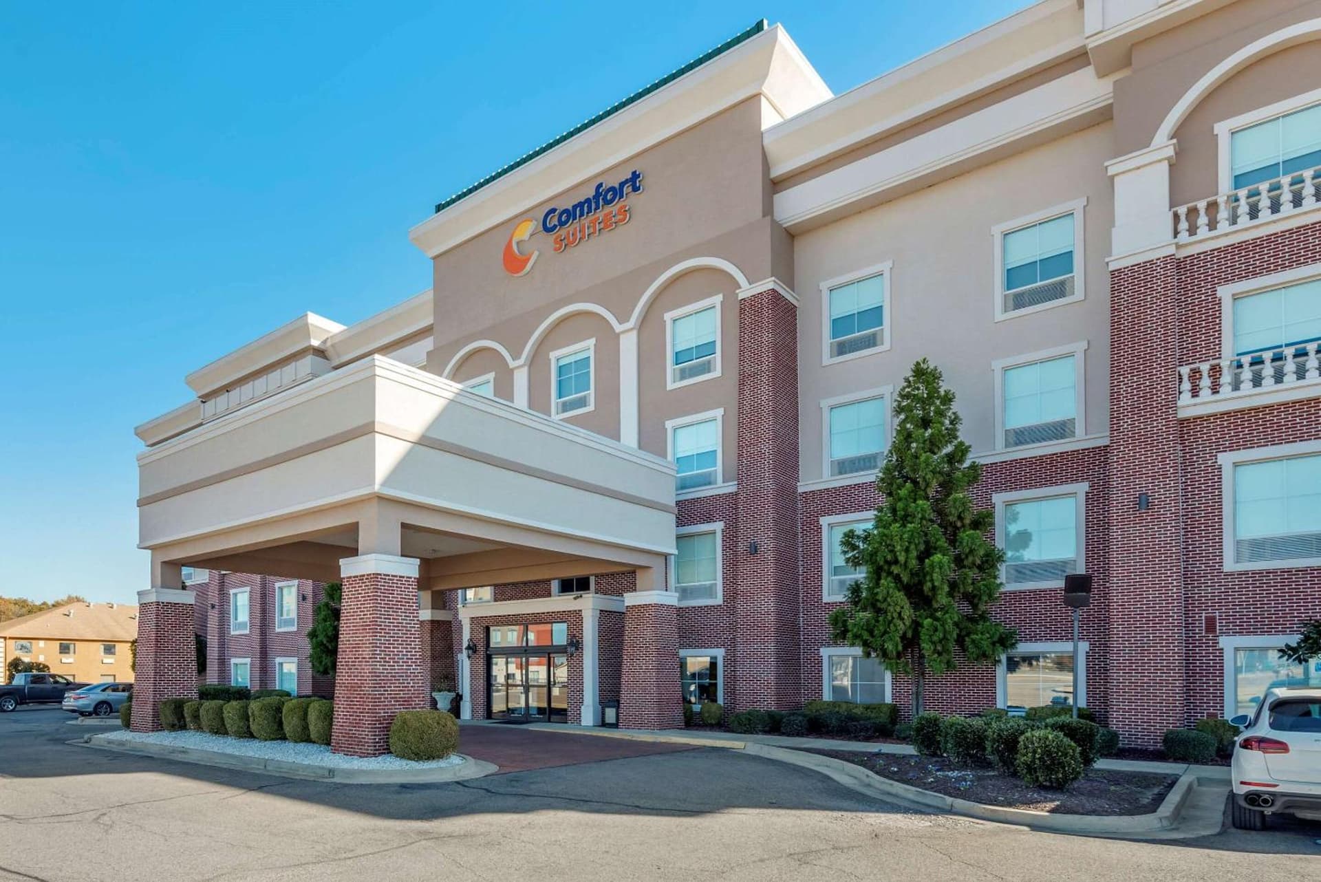 Comfort Suites West Memphis I-40 I-55 interior in West Memphis, AR — gallery photo 2