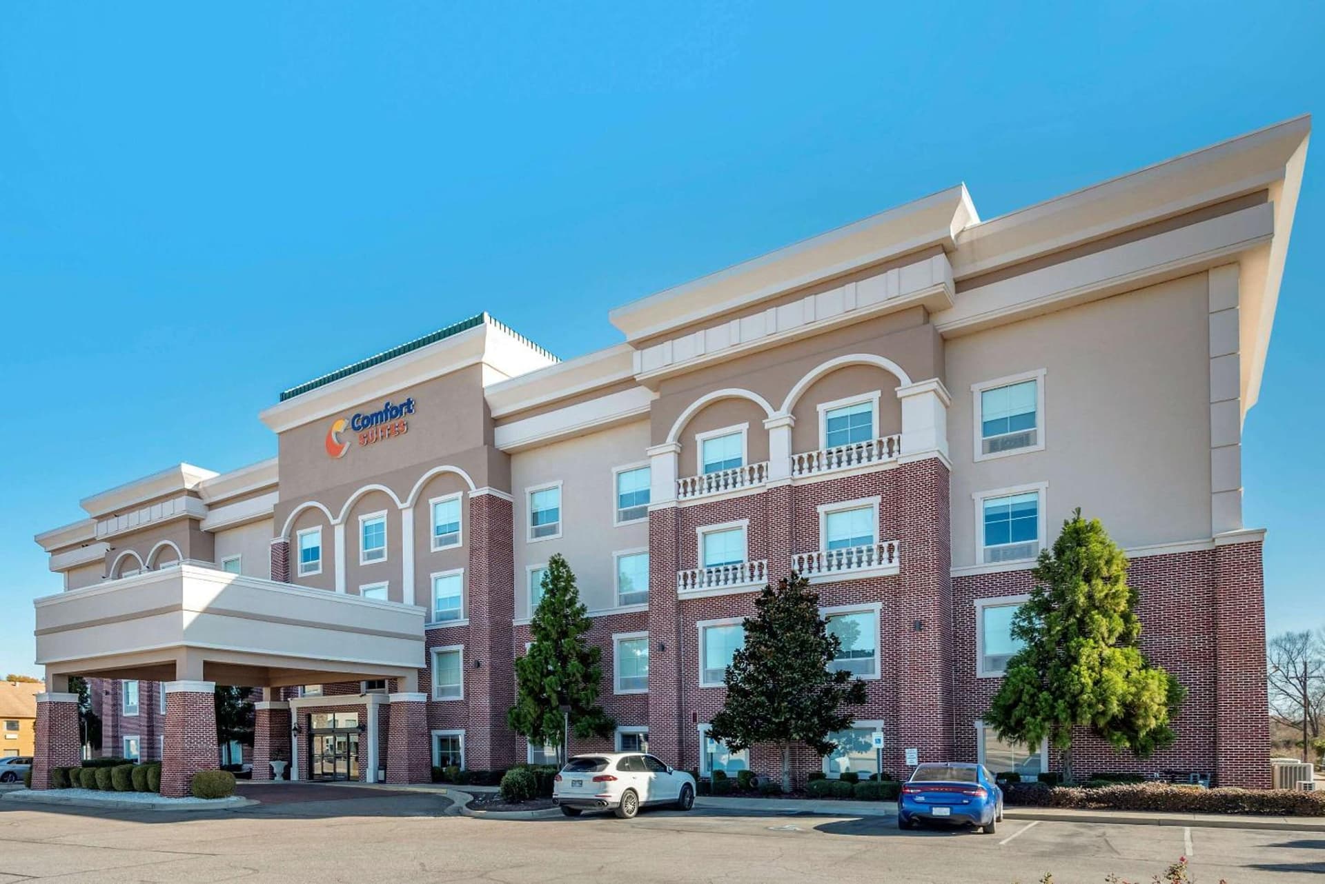 Comfort Suites West Memphis I-40 I-55 property views in West Memphis, AR — gallery photo 3