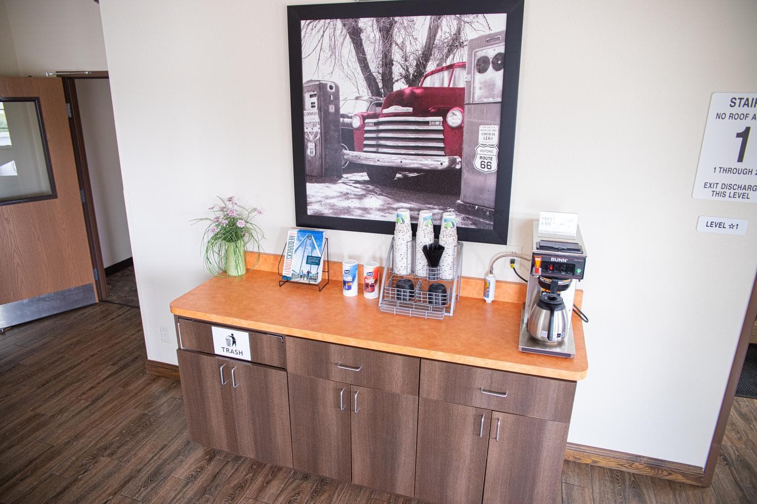 White House Suites interior in Plainfield, IN — gallery photo 2