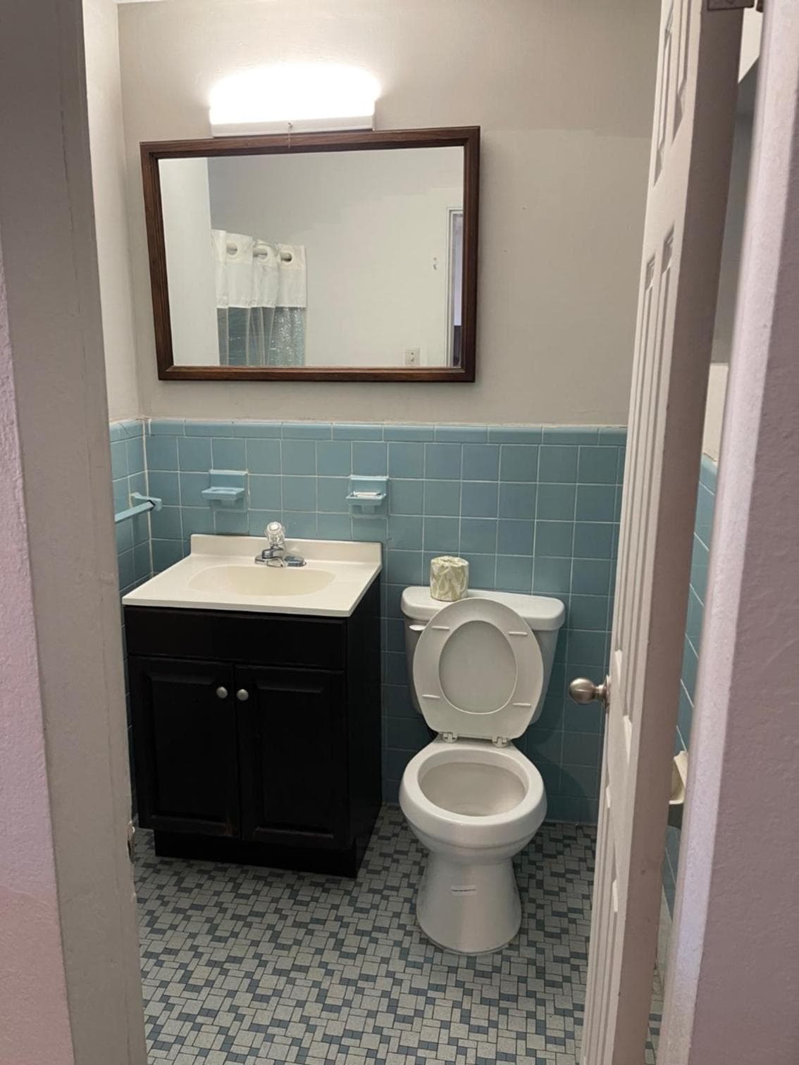 Richmond Motel property views in Richmond, VA — gallery photo 3