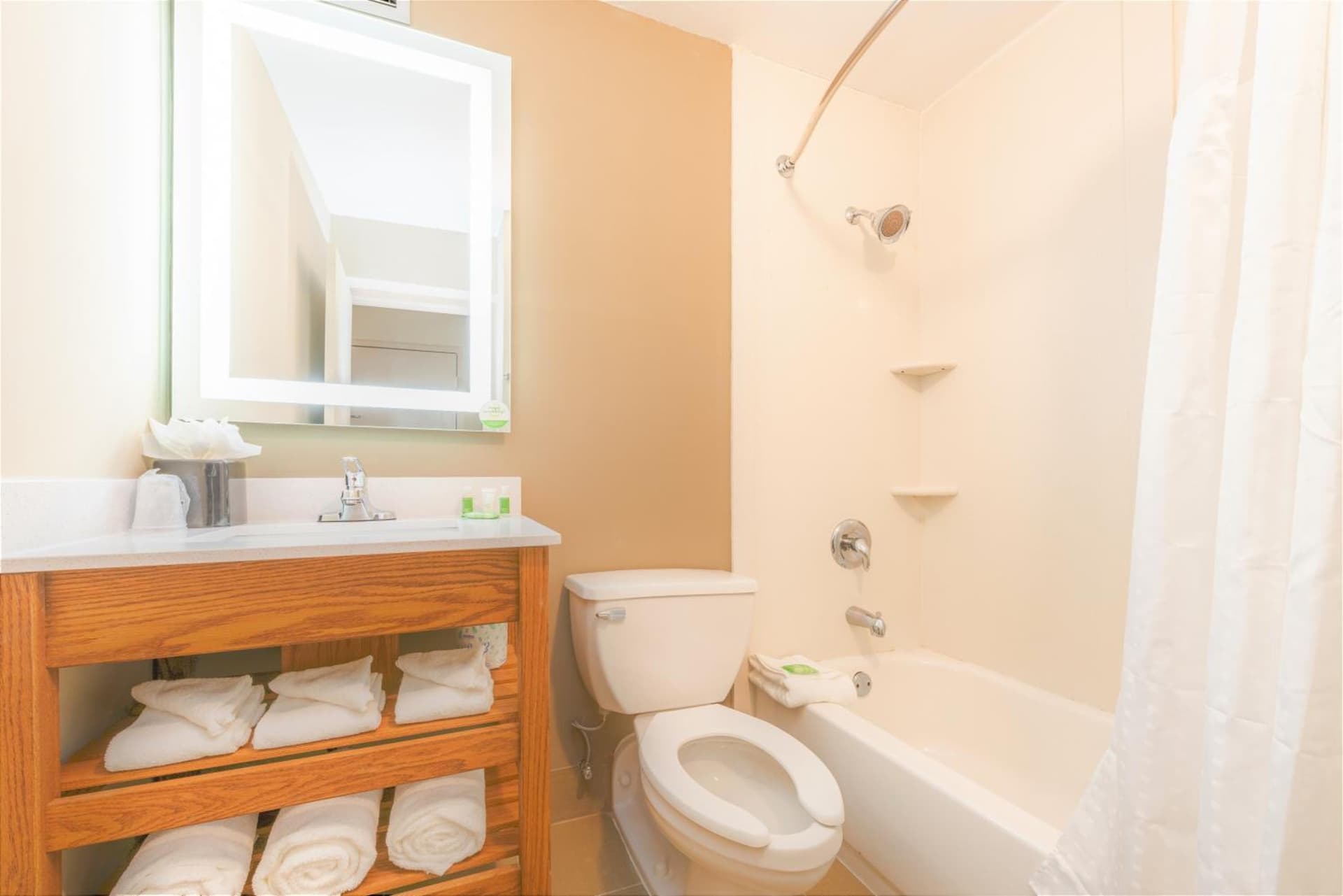 Doubletree By Hilton Greensboro Airport gallery photo in Greensboro, NC — image 51