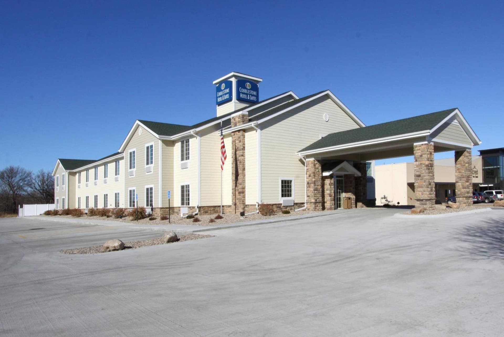 Cobblestone Hotel & Suites - Seward featured exterior or lobby in Seward, NE — similar hotel