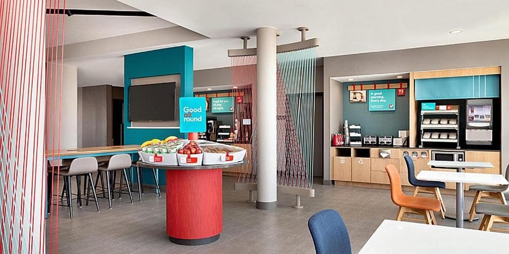 avid hotels - Detroit - Warren by IHG — hotel in Warren, Michigan