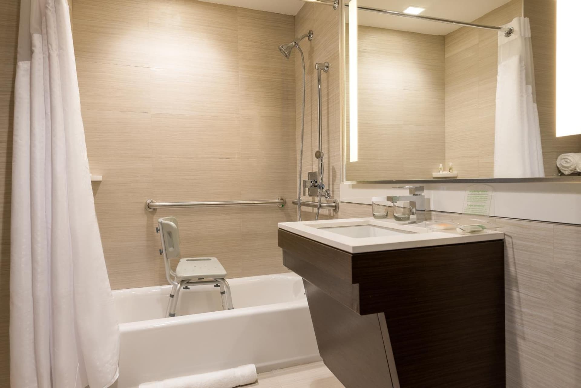 Holiday Inn Brooklyn Downtown by IHG gallery photo in Brooklyn, NY — image 9