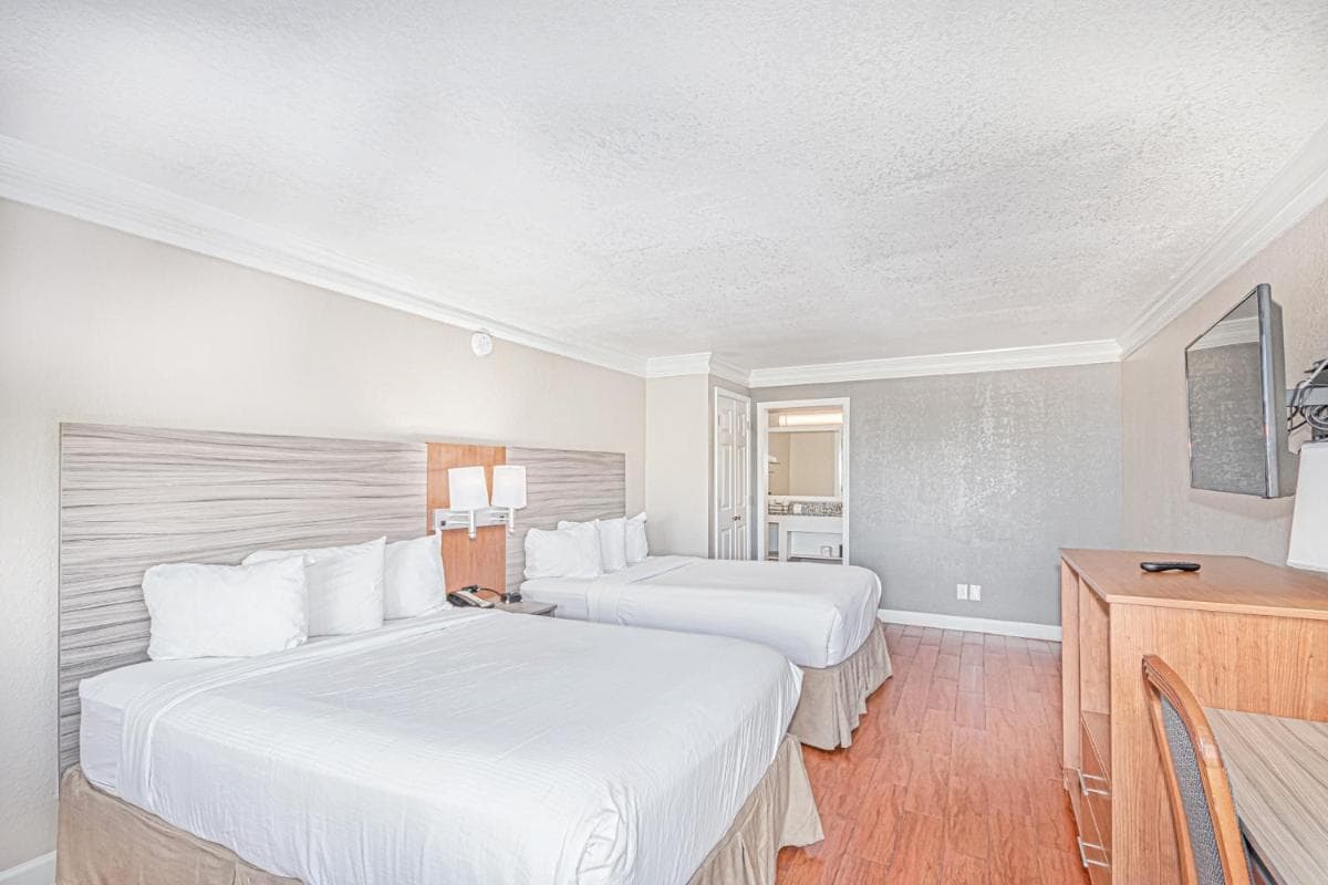 Casa Bella Inn & Suites Extended Stay gallery photo in Tallahassee, FL — image 9