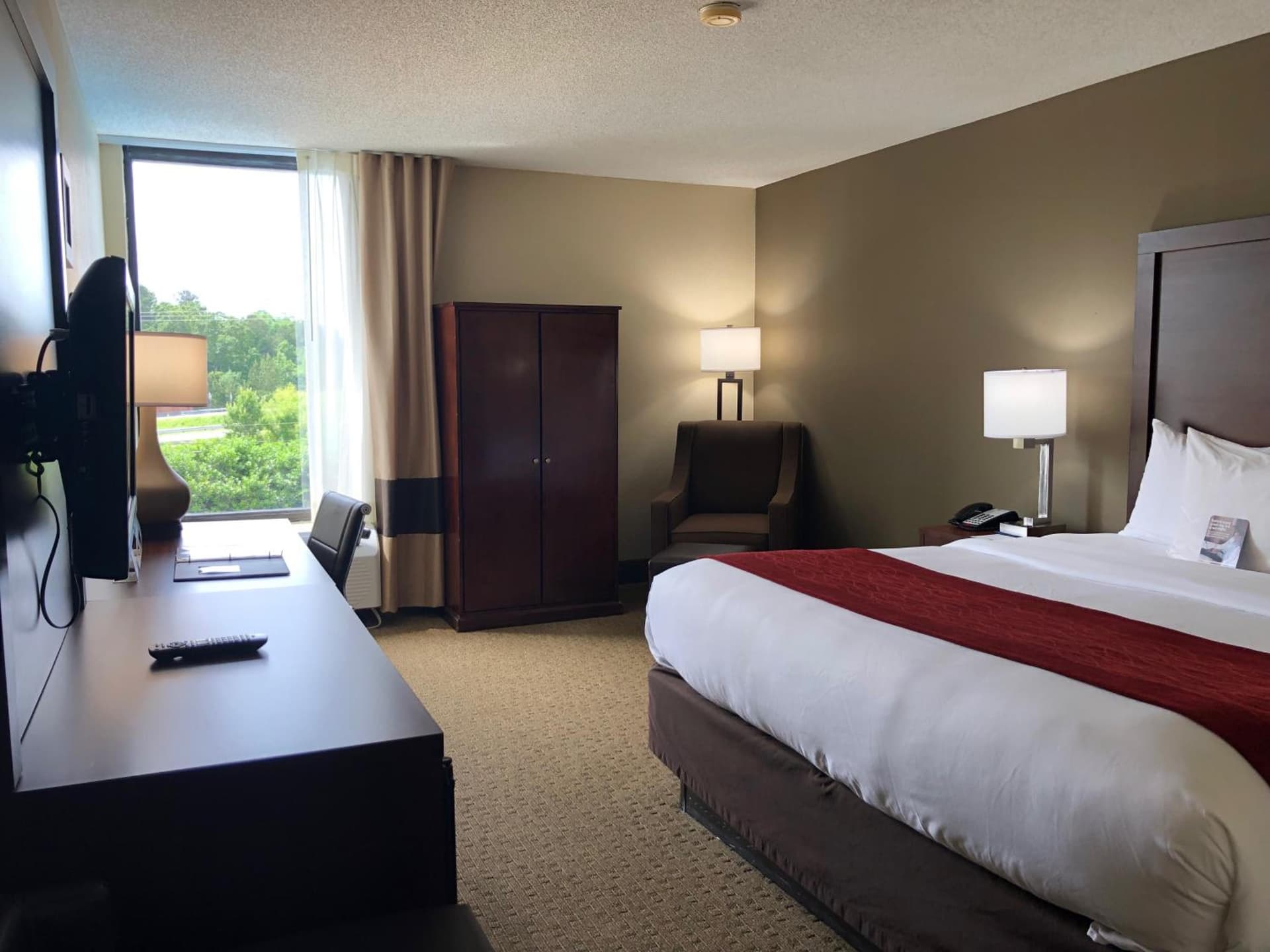 Comfort Inn & Suites Durham near Duke University gallery photo in Durham, NC — image 24