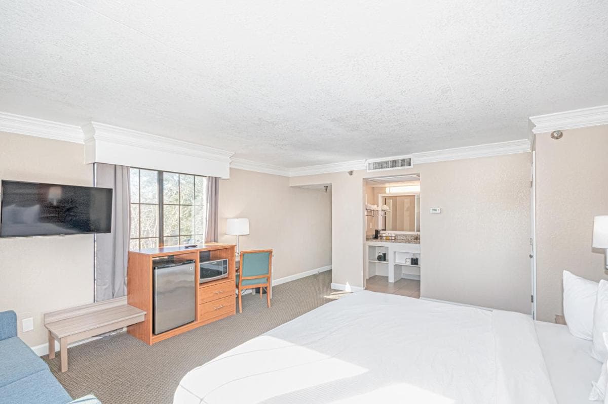 Casa Bella Inn & Suites Extended Stay gallery photo in Tallahassee, FL — image 29