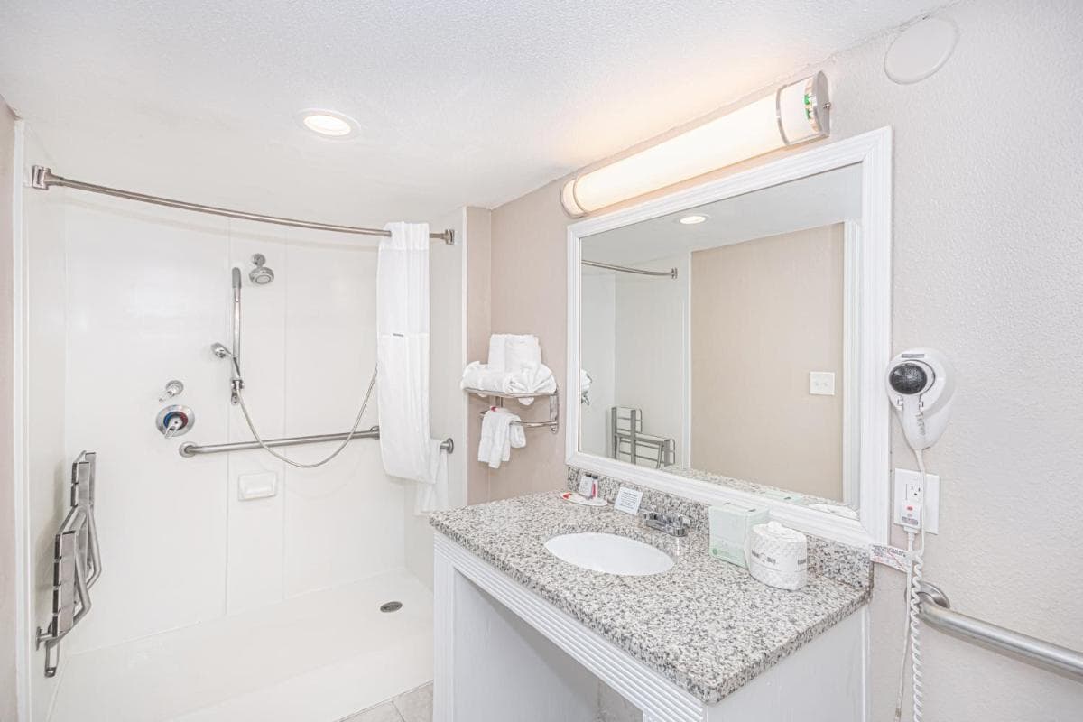 Casa Bella Inn & Suites Extended Stay gallery photo in Tallahassee, FL — image 15