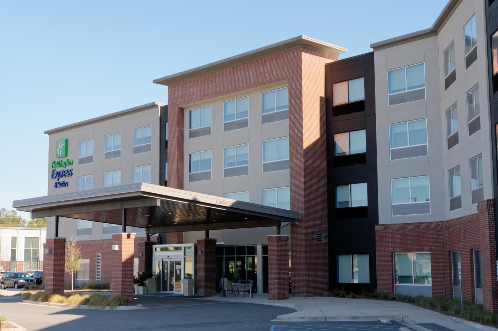 Holiday Inn Express & Suites - Summerville by IHG interior in Summerville, SC — gallery photo 2