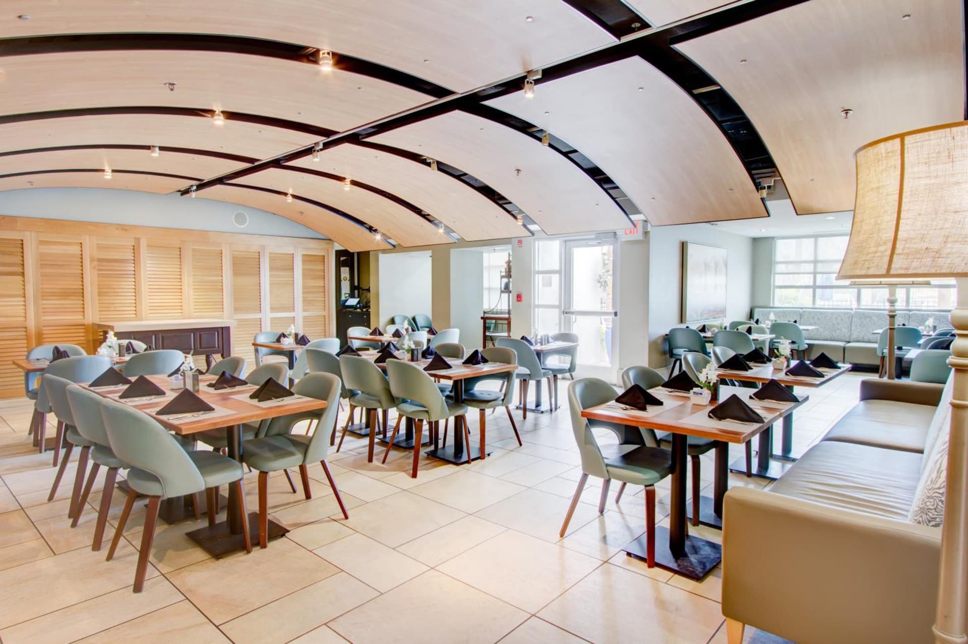 Crowne Plaza Charleston by IHG gallery photo in Charleston, SC — image 95