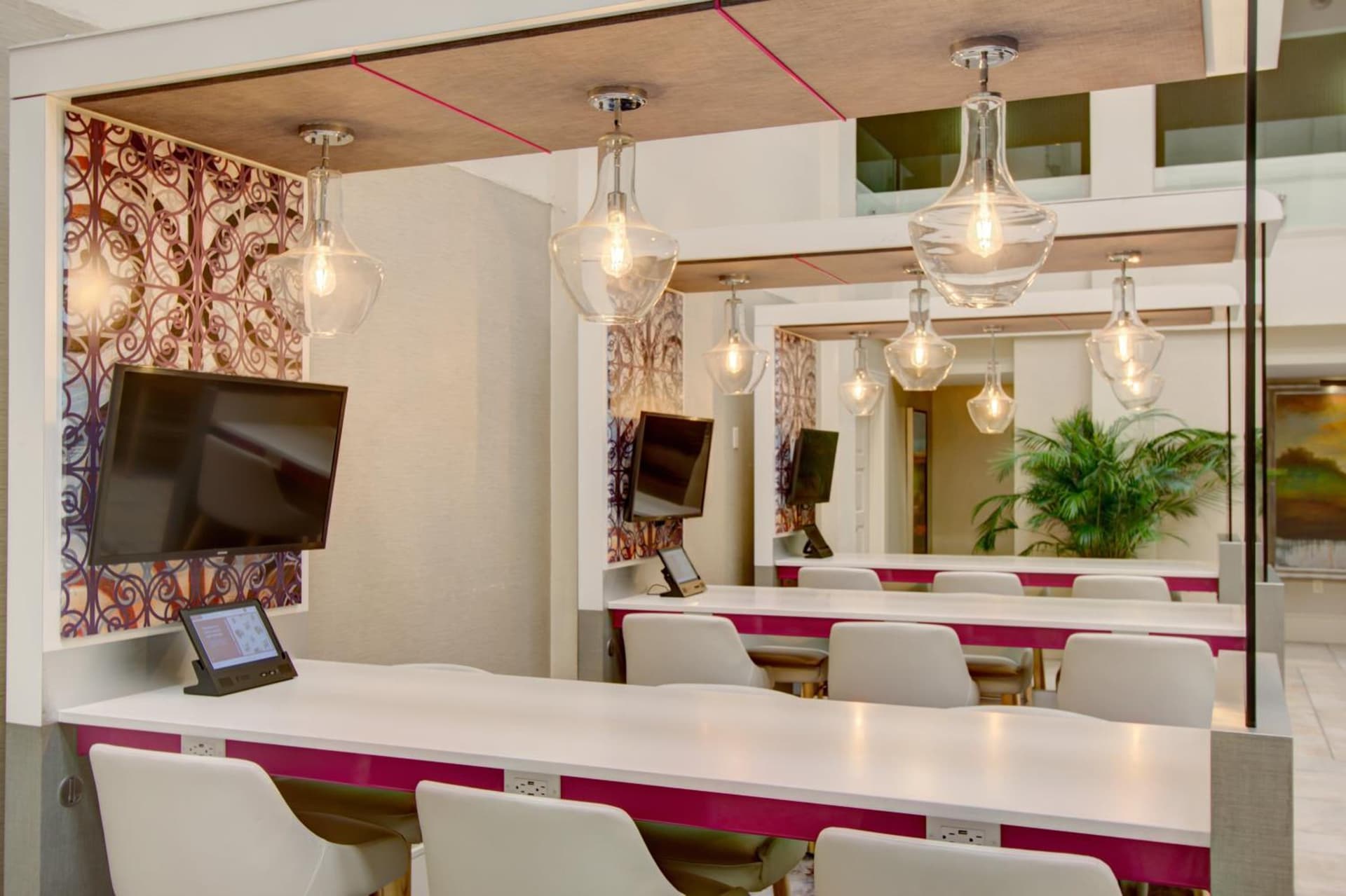 Crowne Plaza Charleston by IHG gallery photo in Charleston, SC — image 54