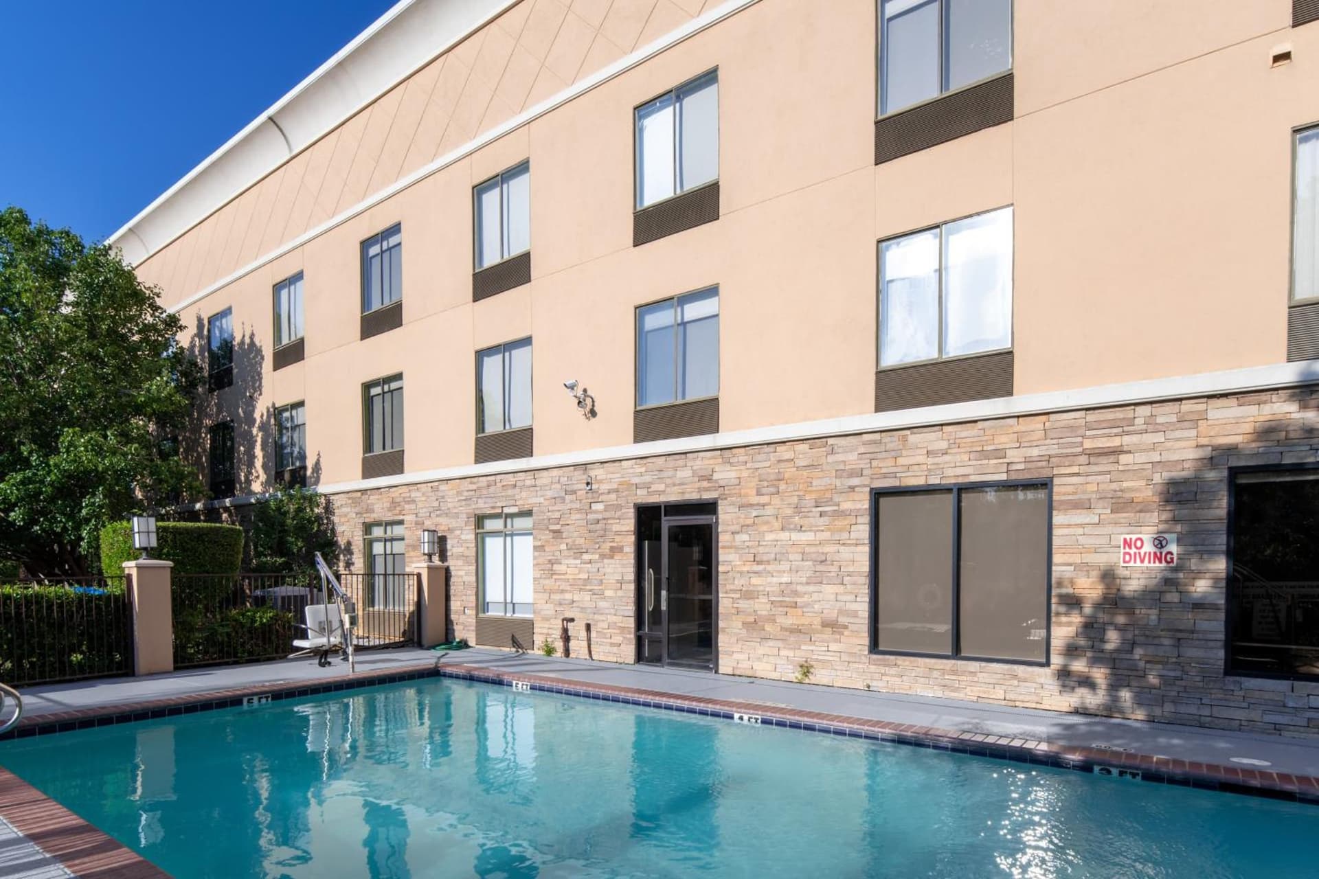 Holiday Inn Express Arlington Interstate 20 Parks Mall by IHG gallery photo in Arlington, TX — image 34