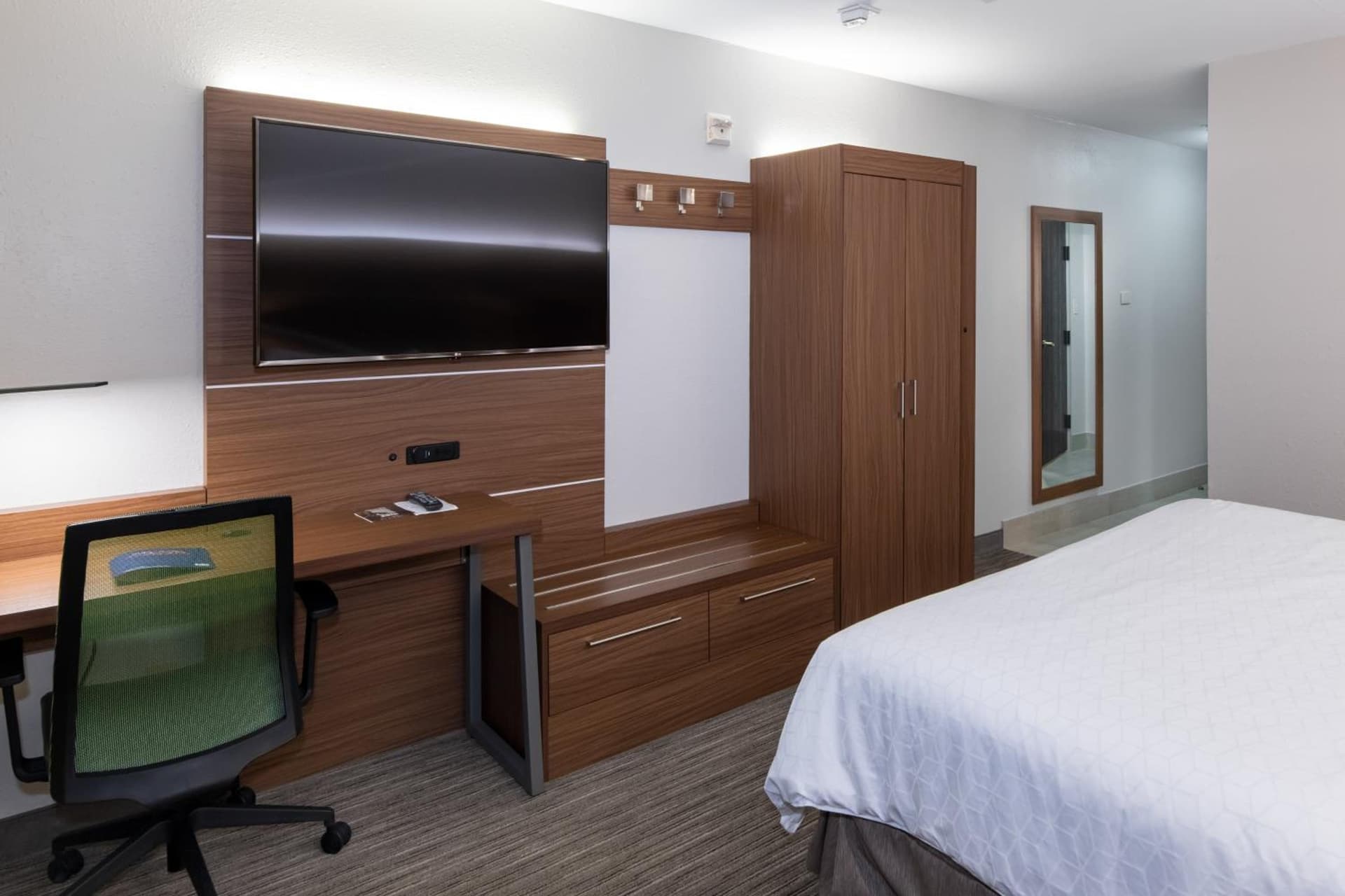 Holiday Inn Express Arlington Interstate 20 Parks Mall by IHG gallery photo in Arlington, TX — image 43