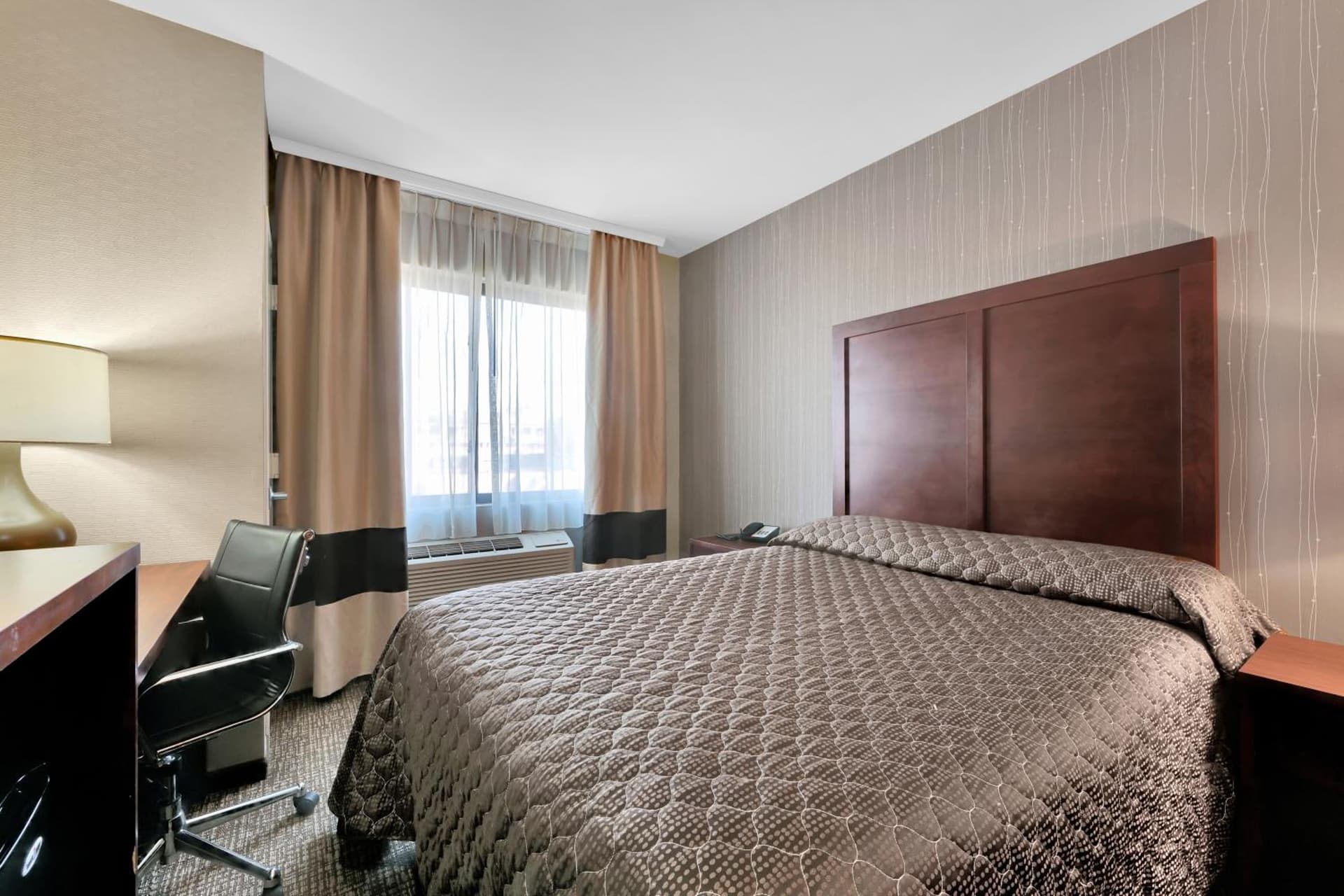 Hotel Pergola Jamaica JFK gallery photo in Queens, NY — image 6