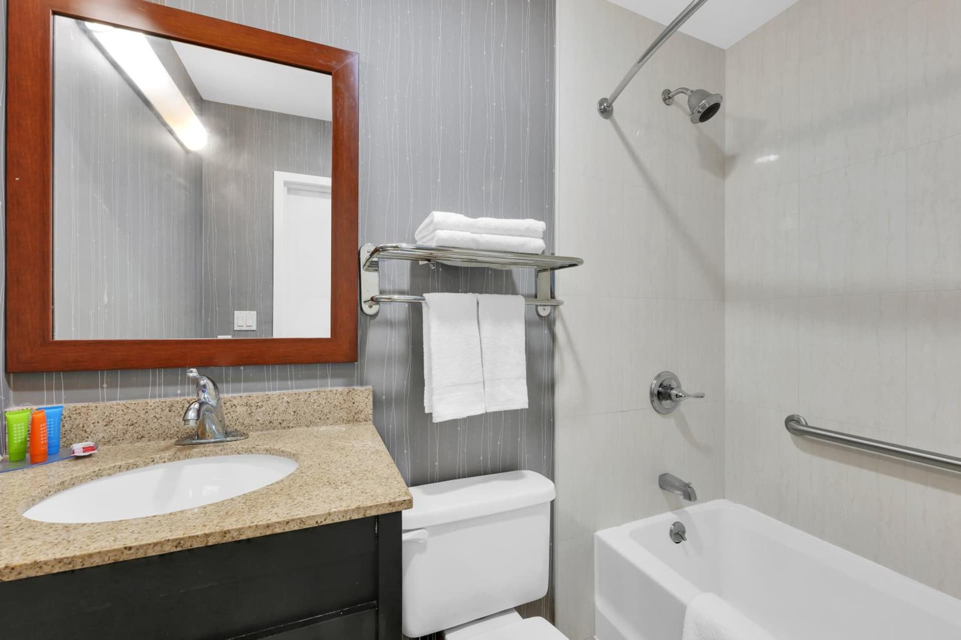 Hotel Pergola Jamaica JFK gallery photo in Queens, NY — image 14