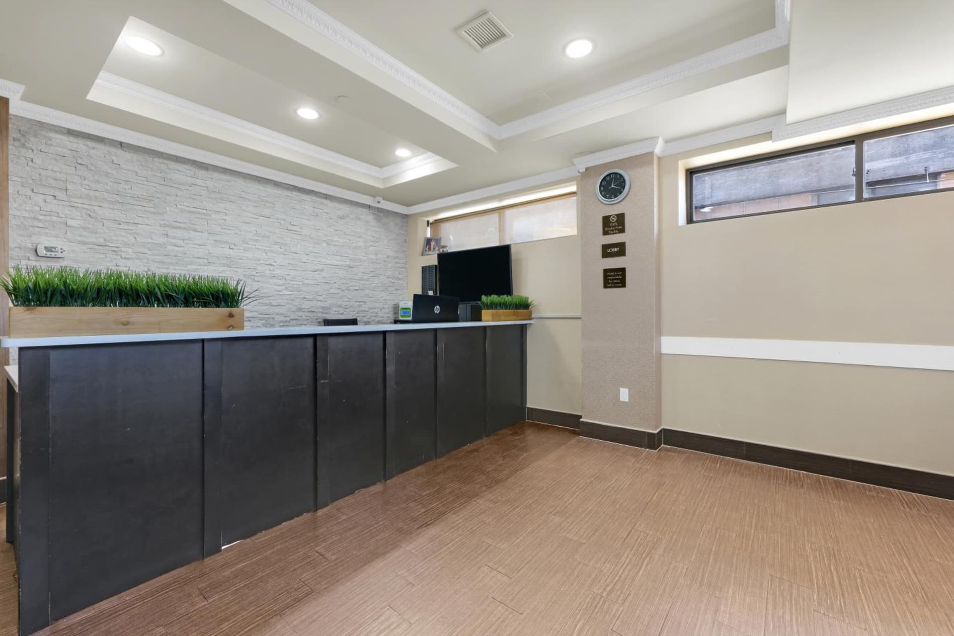 Hotel Pergola Jamaica JFK gallery photo in Queens, NY — image 24