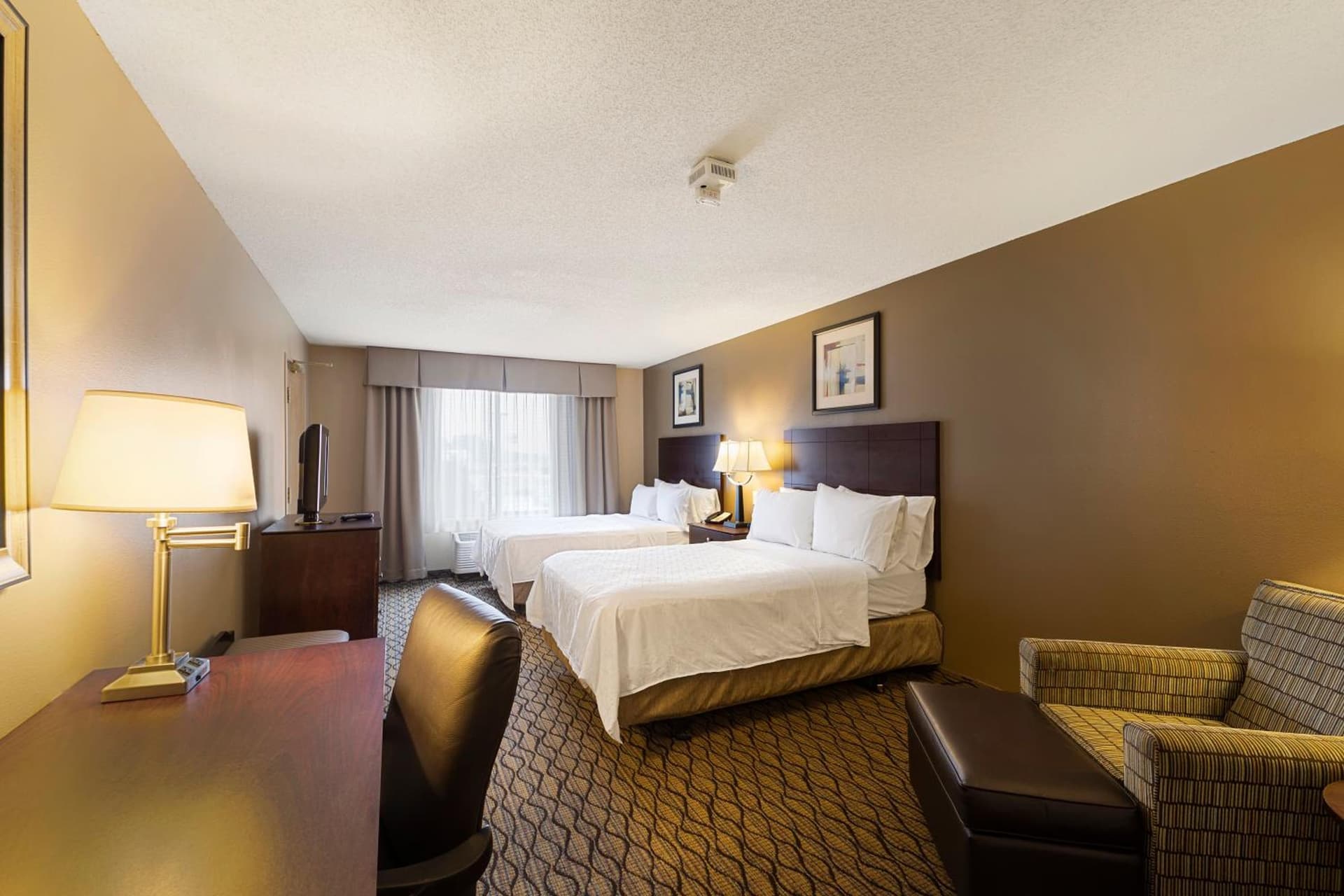 Holiday Inn Express Bloomington West by IHG gallery photo in Bloomington, IL — image 35