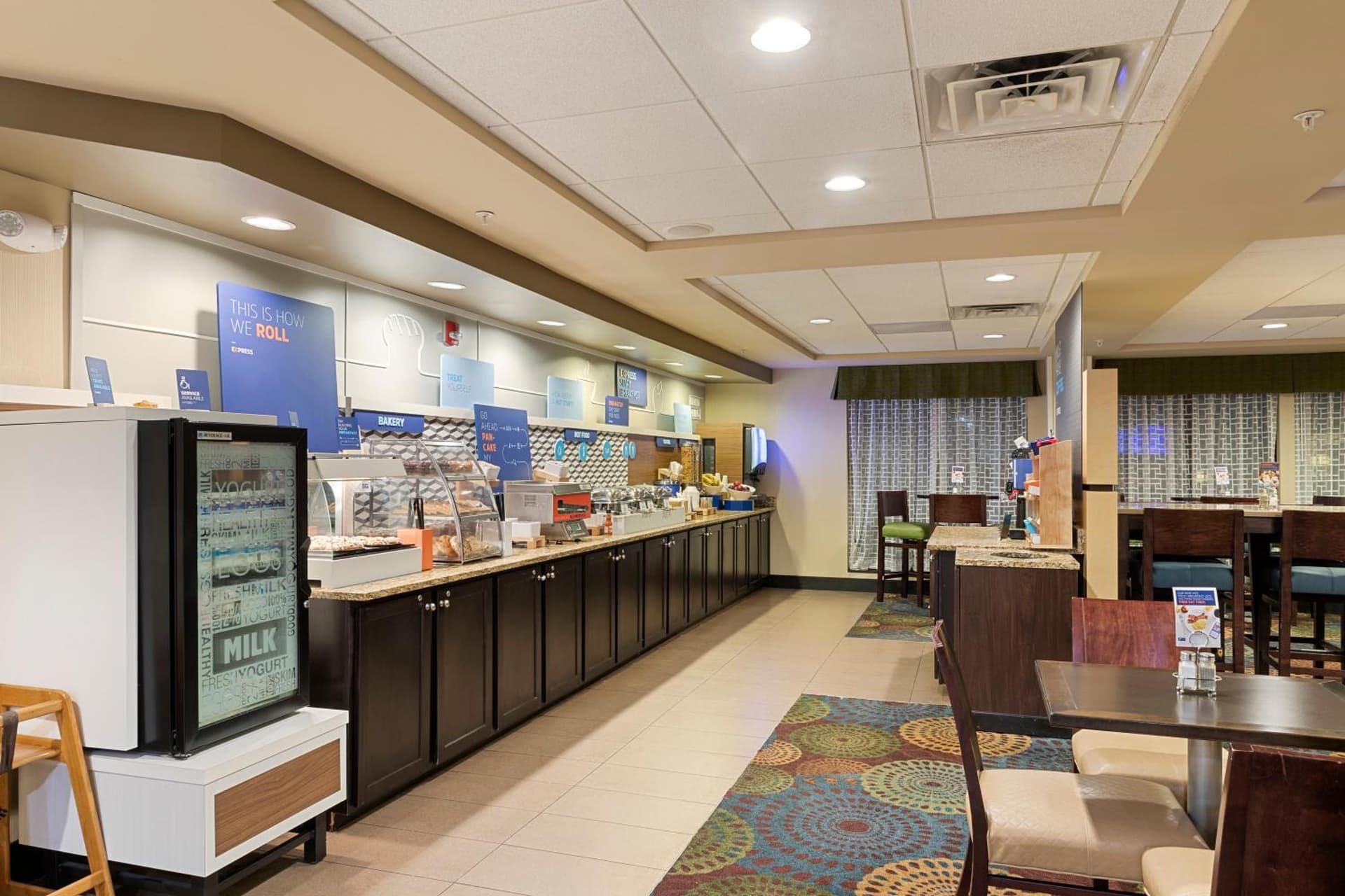 Holiday Inn Express Bloomington West by IHG property views in Bloomington, IL — gallery photo 3