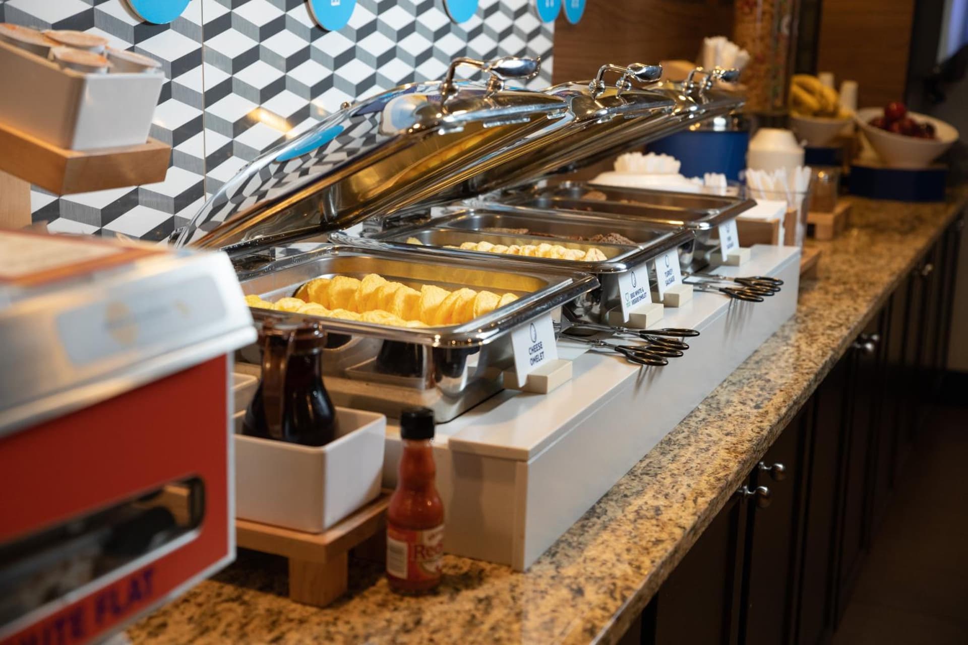 Holiday Inn Express Bloomington West by IHG gallery photo in Bloomington, IL — image 24