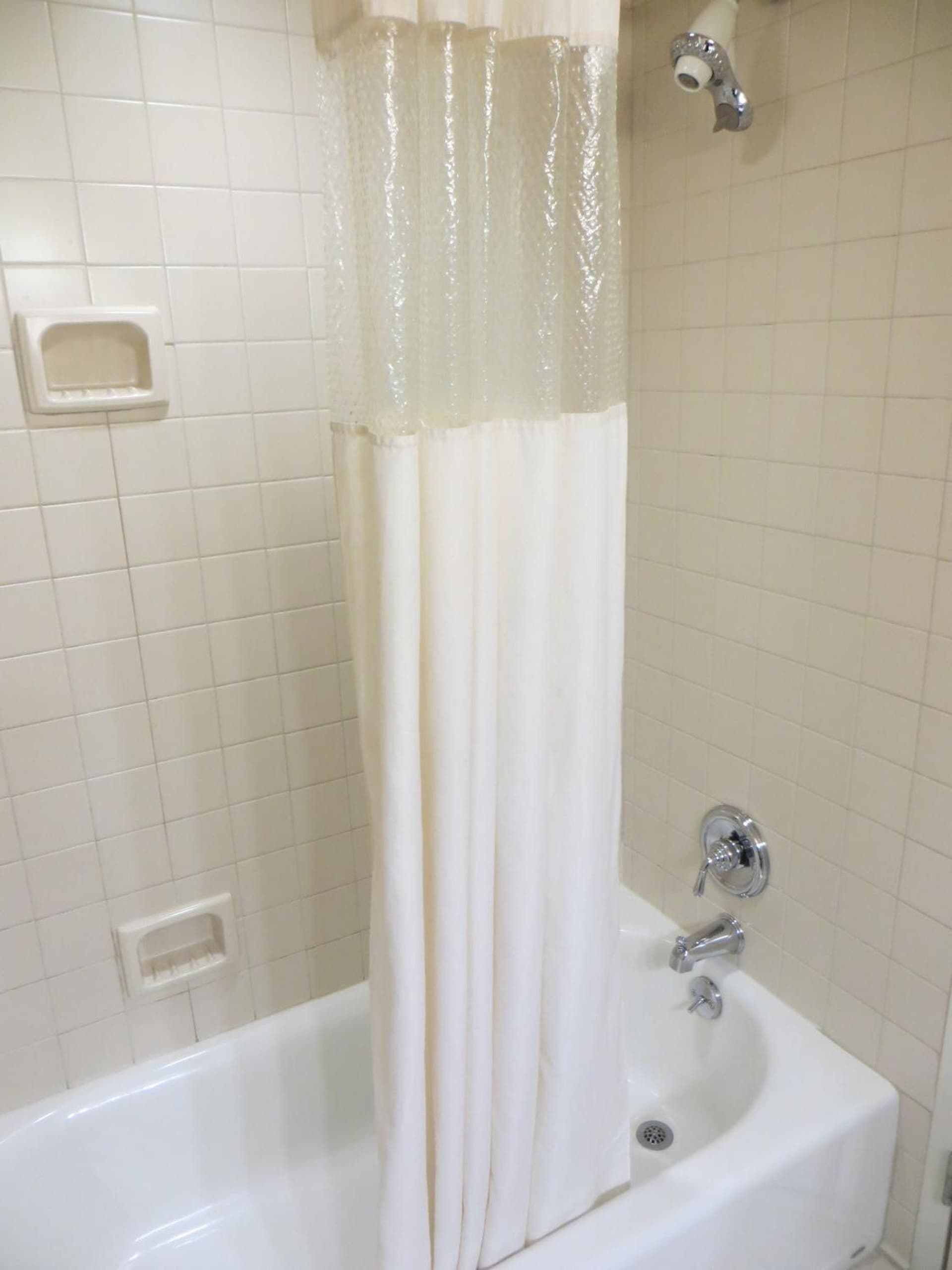 Wingate by Wyndham Peoria - Complimentary Area Shuttle gallery photo in Peoria, IL — image 30