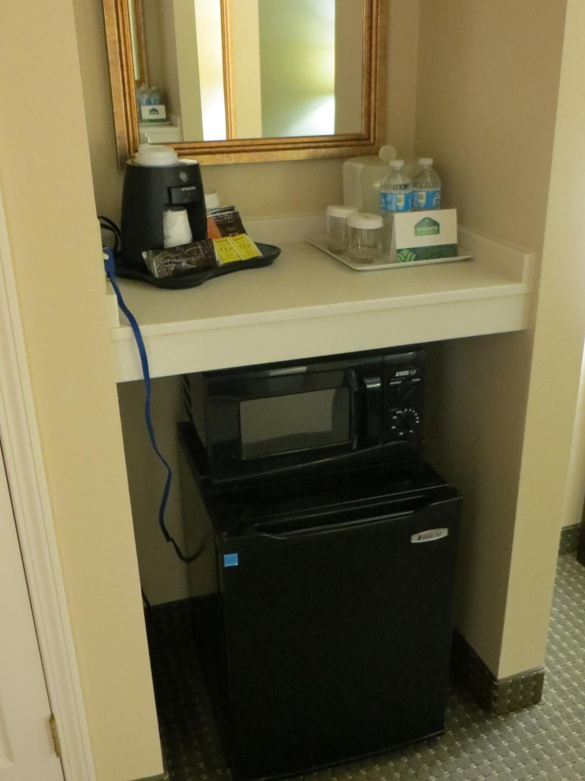 Wingate by Wyndham Peoria - Complimentary Area Shuttle gallery photo in Peoria, IL — image 23