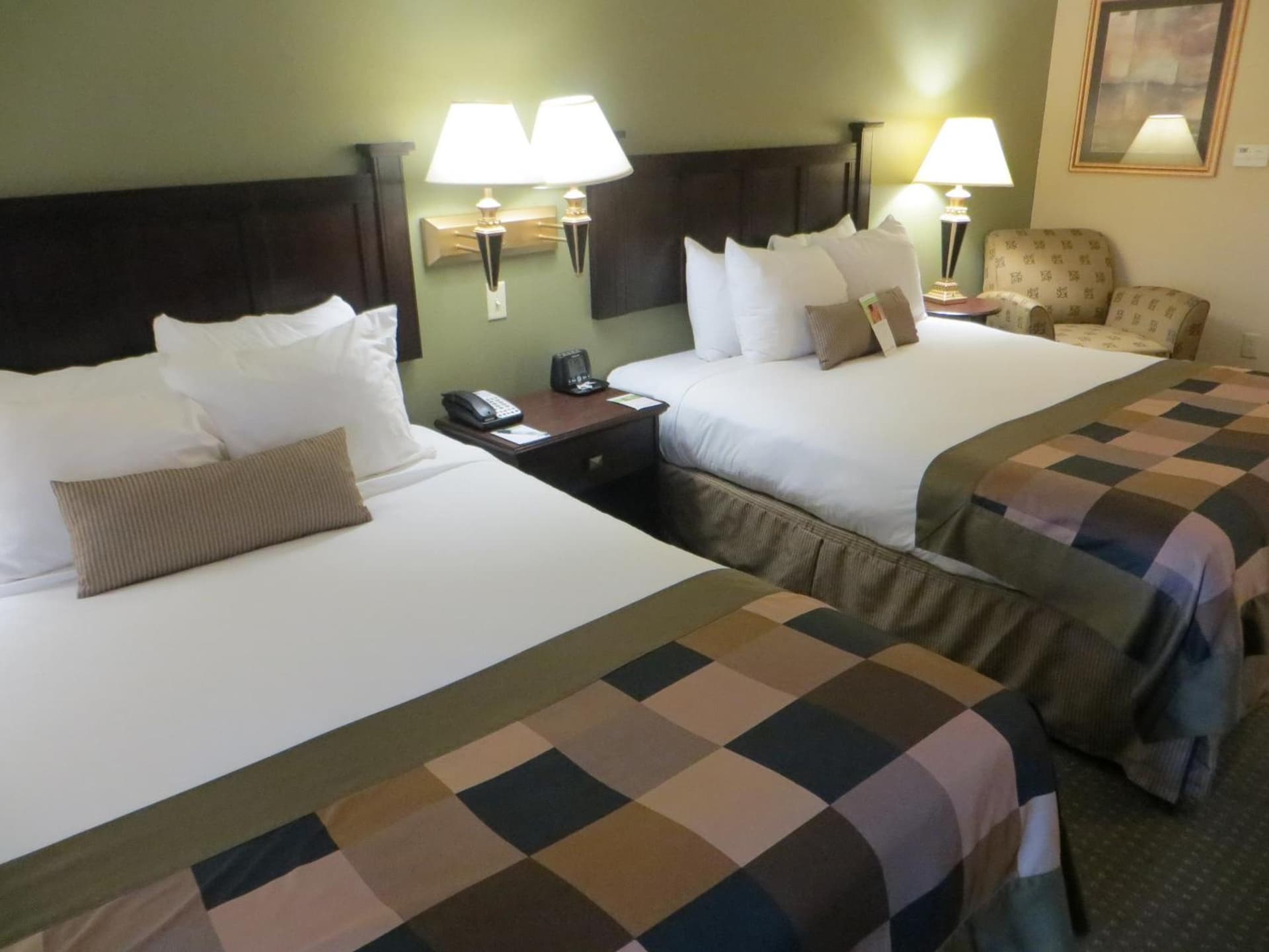 Wingate by Wyndham Peoria - Complimentary Area Shuttle gallery photo in Peoria, IL — image 9