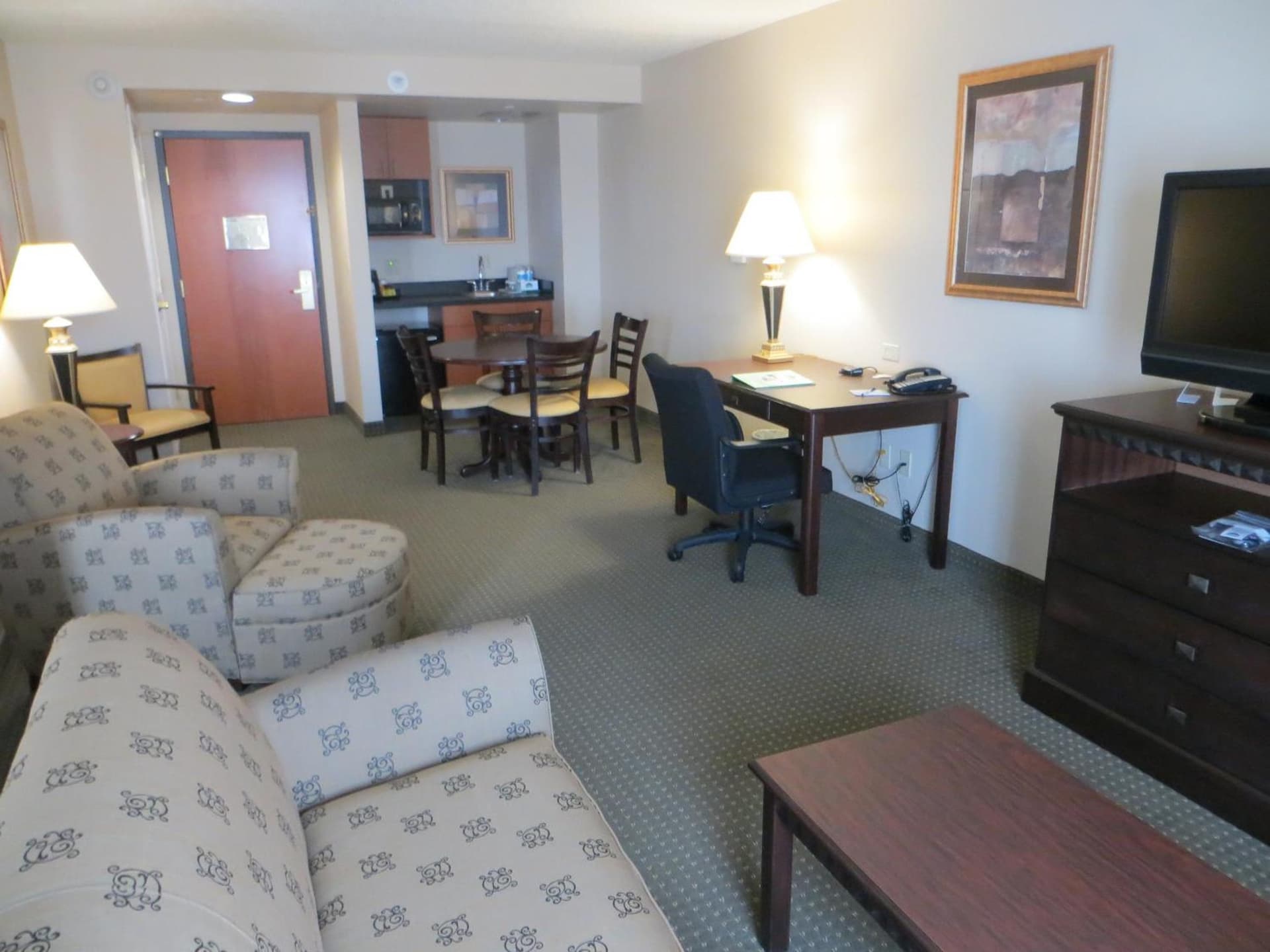 Wingate by Wyndham Peoria - Complimentary Area Shuttle gallery photo in Peoria, IL — image 21