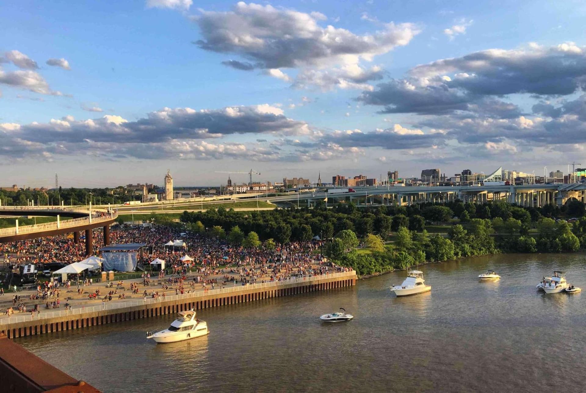 Galt House Hotel, A Trademark Collection Hotel property views in Louisville, KY — gallery photo 3