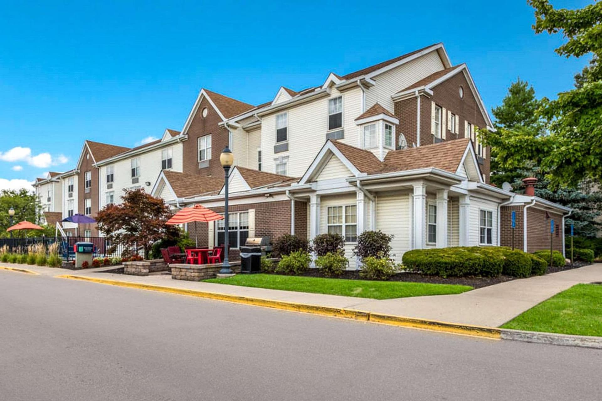 Birch Hills Suites - Blue Ash — hotel in Blue Ash, Ohio