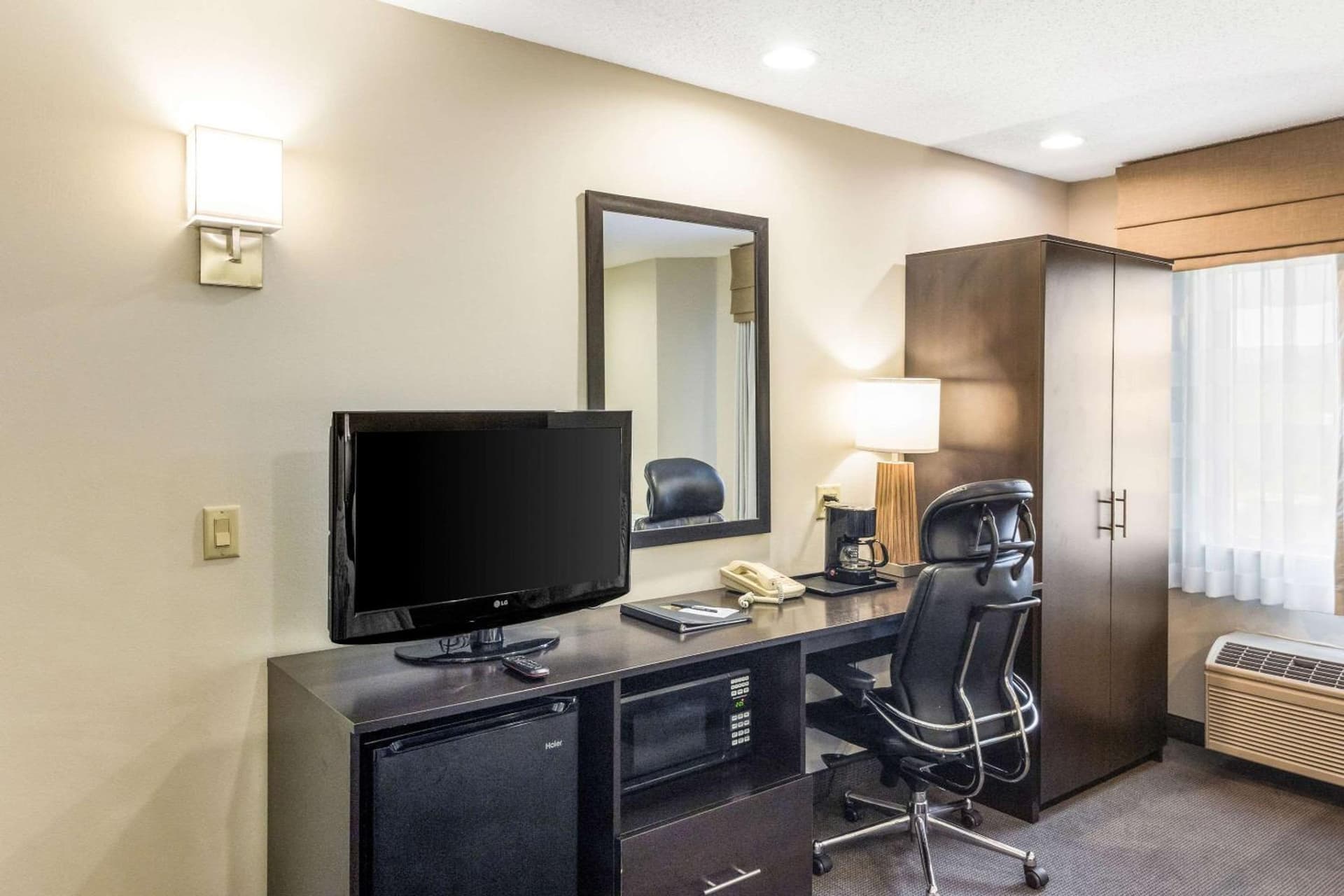 Sleep Inn & Suites Niantic North gallery photo in Niantic, CT — image 29