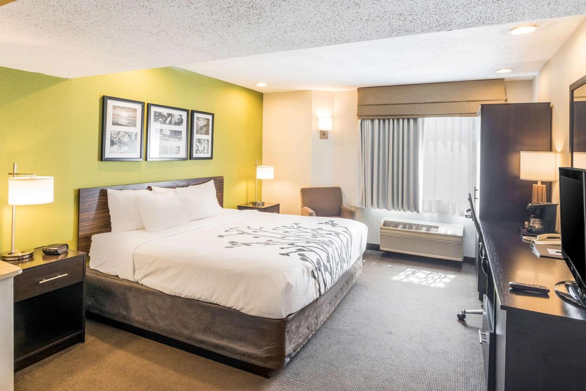 Sleep Inn & Suites Niantic North gallery photo in Niantic, CT — image 27