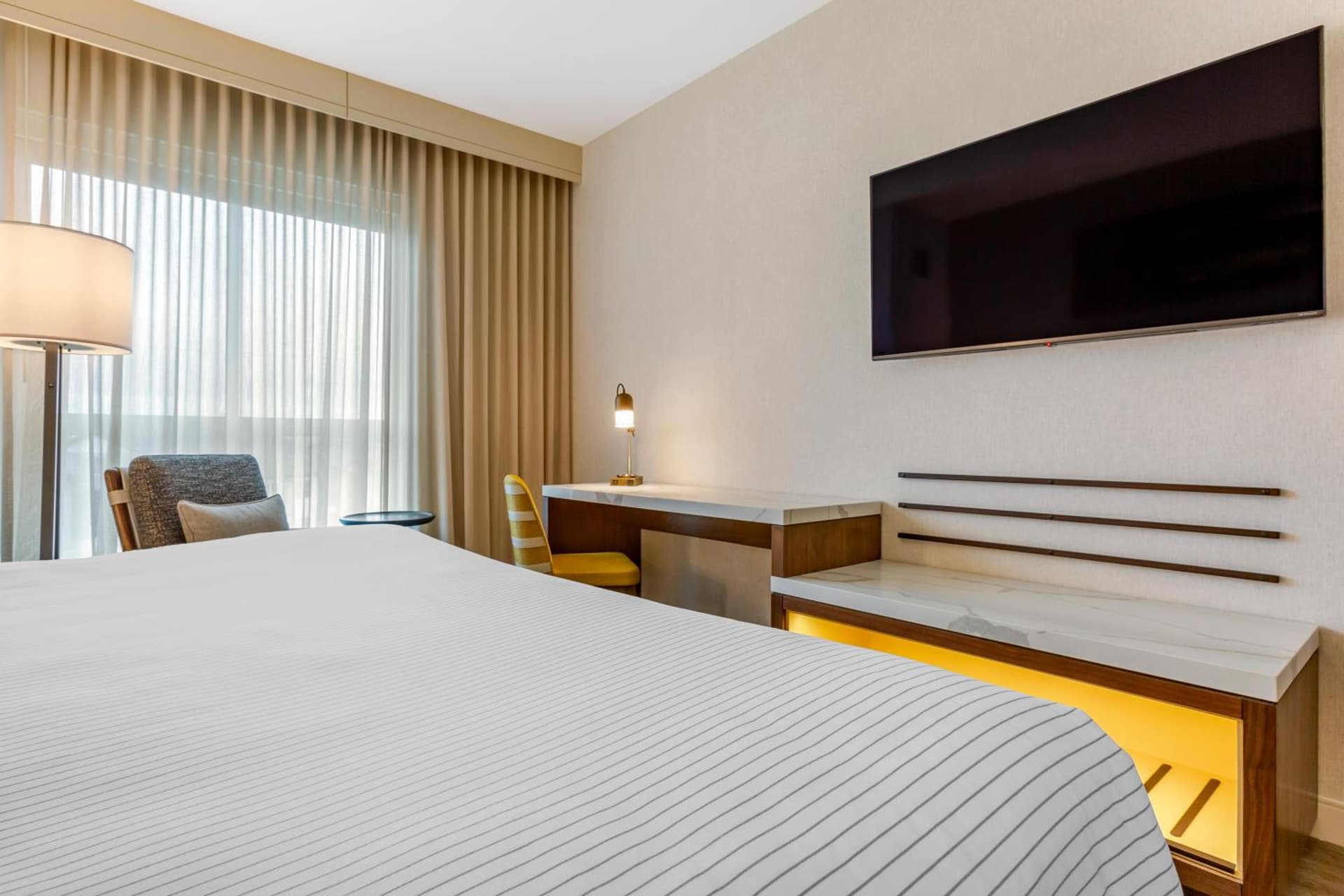 Hotel Centro Sonoma Wine Country, Tapestry Collection Hilton gallery photo in Rohnert Park, CA — image 10