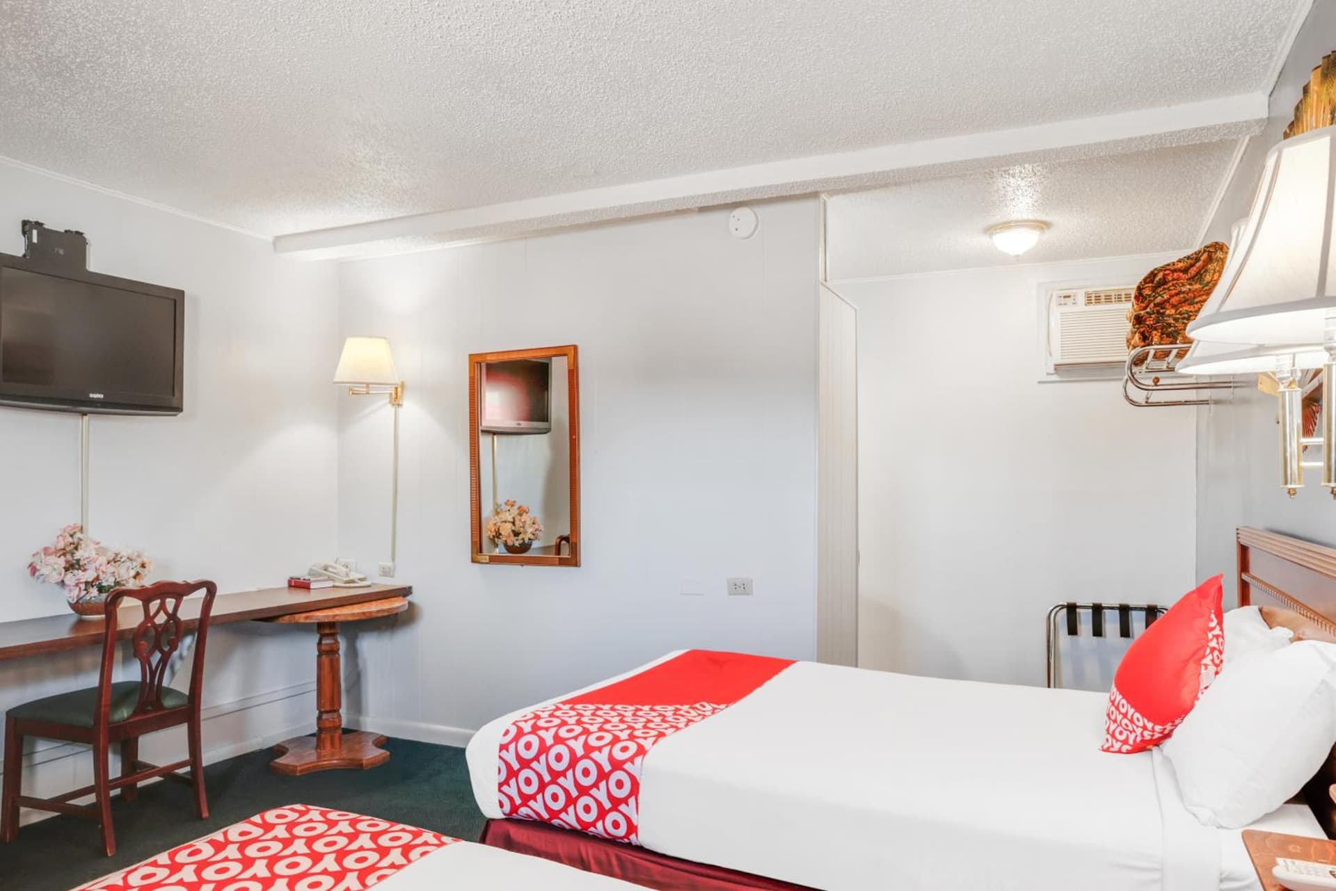 OYO Hotel Liberal, Kansas interior in Liberal, KS — gallery photo 2