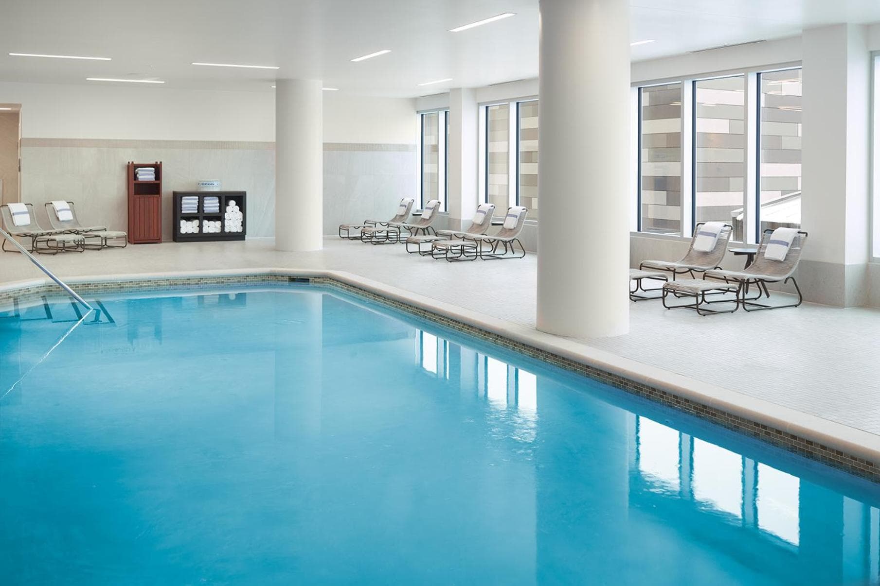 Omni Viking Lakes gallery photo in Eagan, MN — image 73