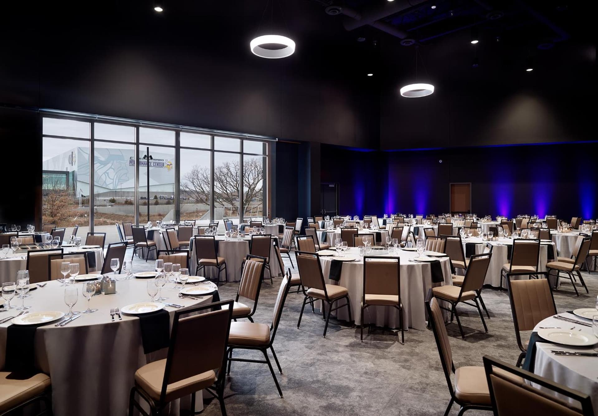 Omni Viking Lakes gallery photo in Eagan, MN — image 57