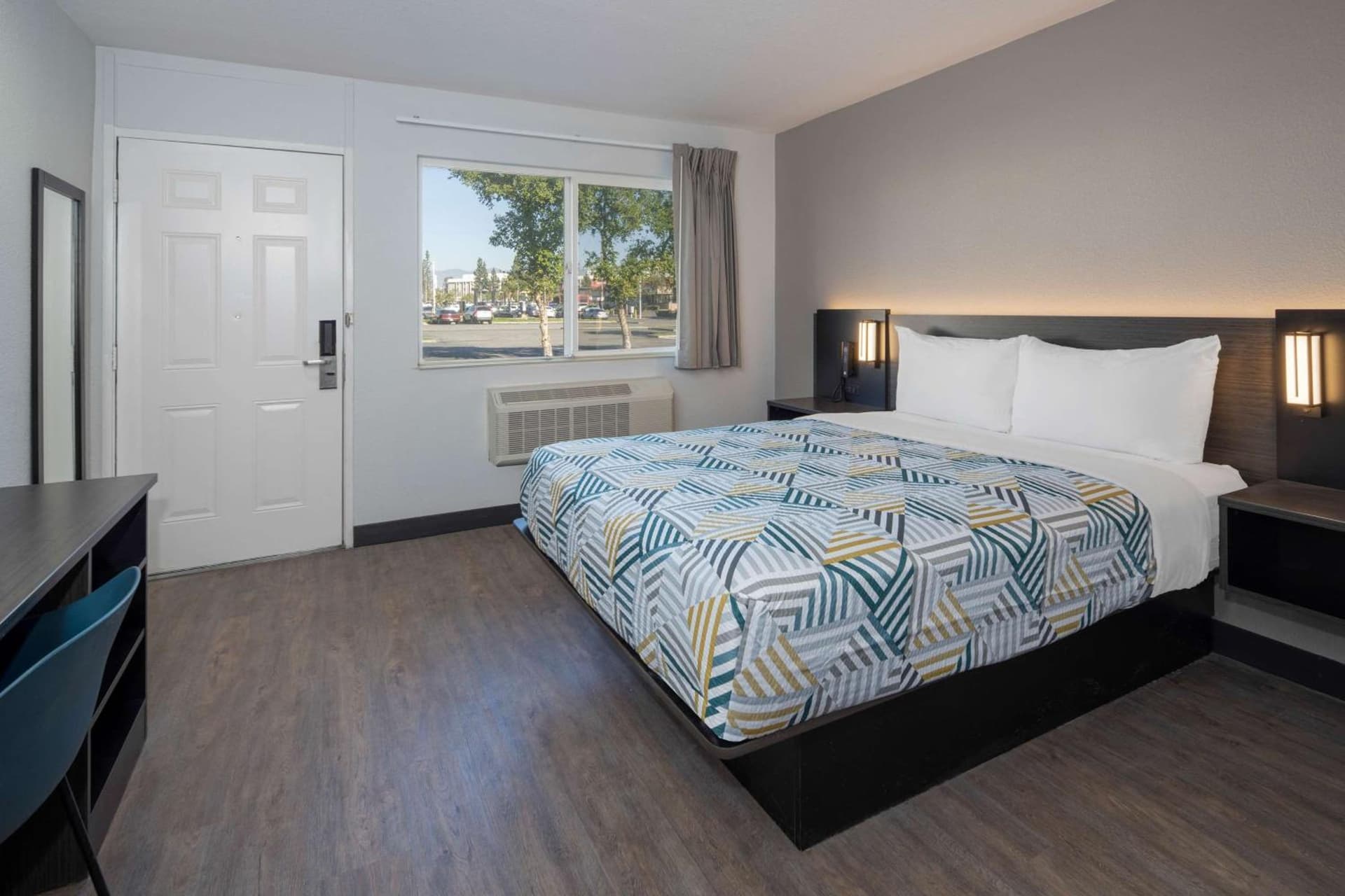 Motel 6-Fontana, CA gallery photo in Fontana, CA — image 17