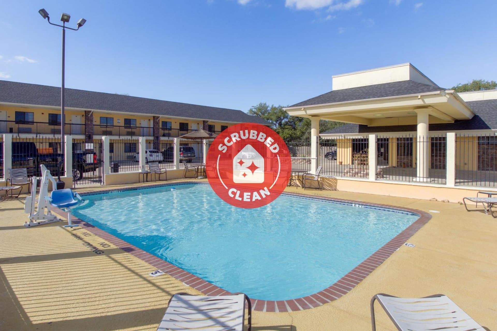 OYO Hotel Ingleside TX interior in Ingleside, TX — gallery photo 2