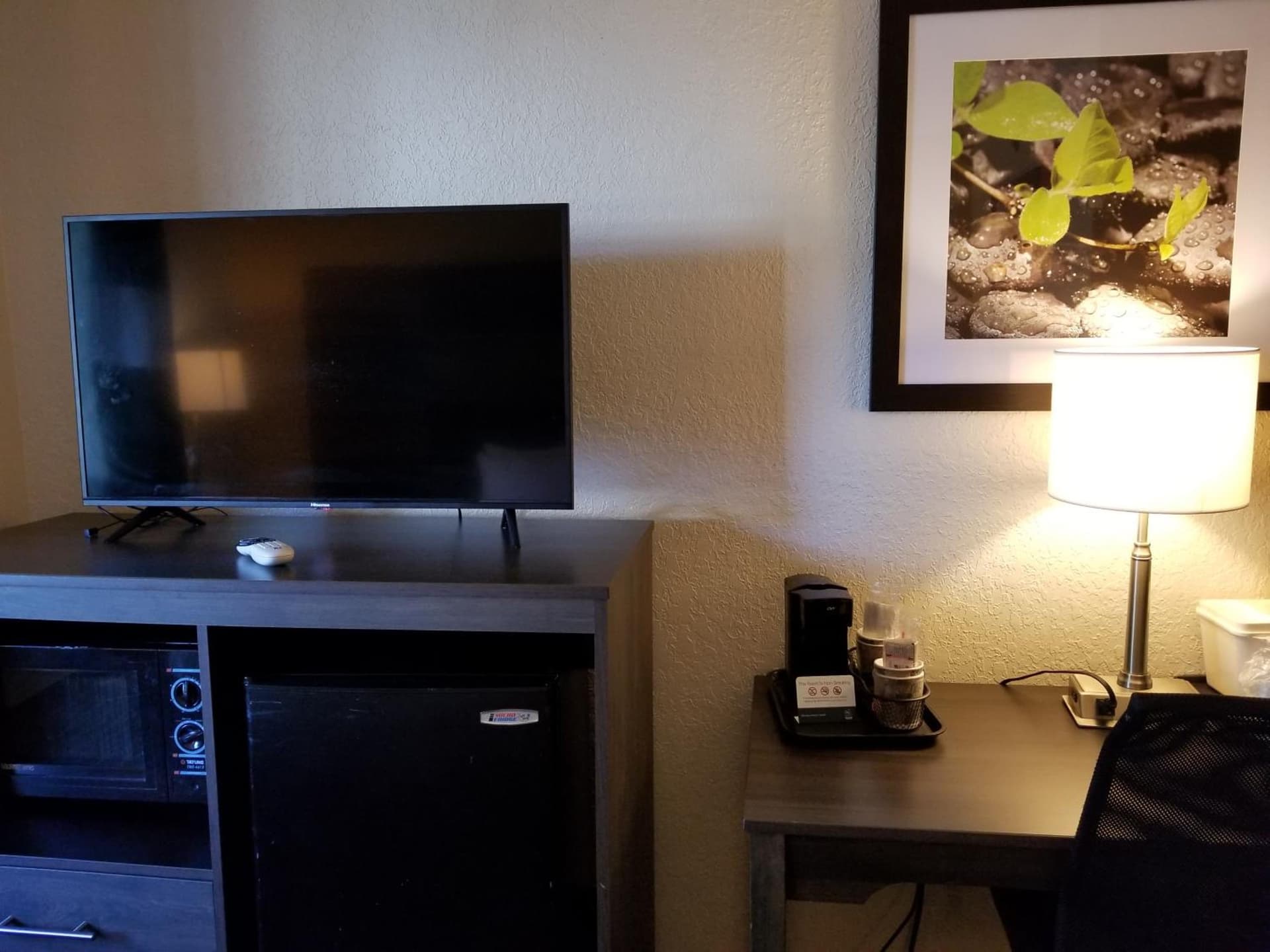 Quality Inn & Suites Leesburg Chain of Lakes interior in Leesburg, FL — gallery photo 2