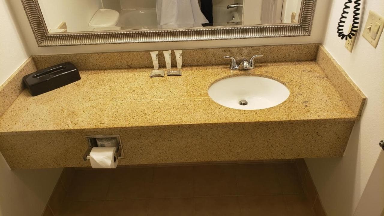 Four Points by Sheraton Bedford Manchester Airport gallery photo in Bedford — image 16