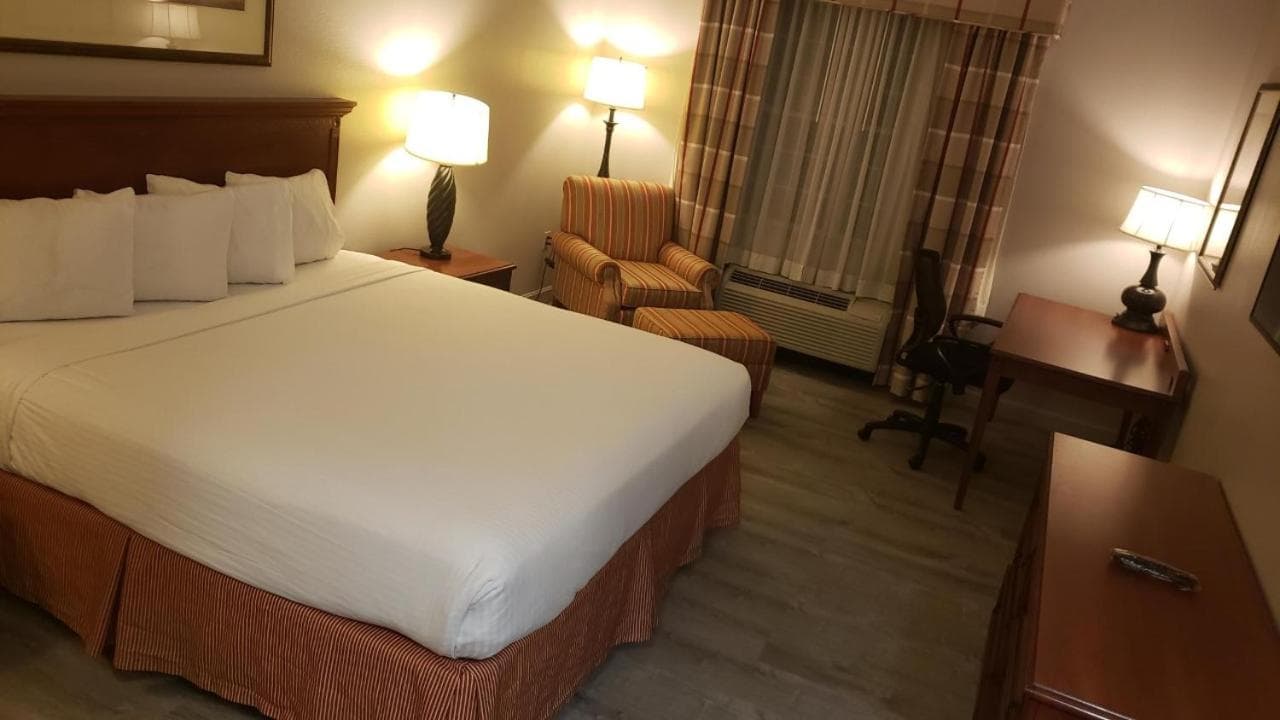 Four Points by Sheraton Bedford Manchester Airport gallery photo in Bedford — image 12
