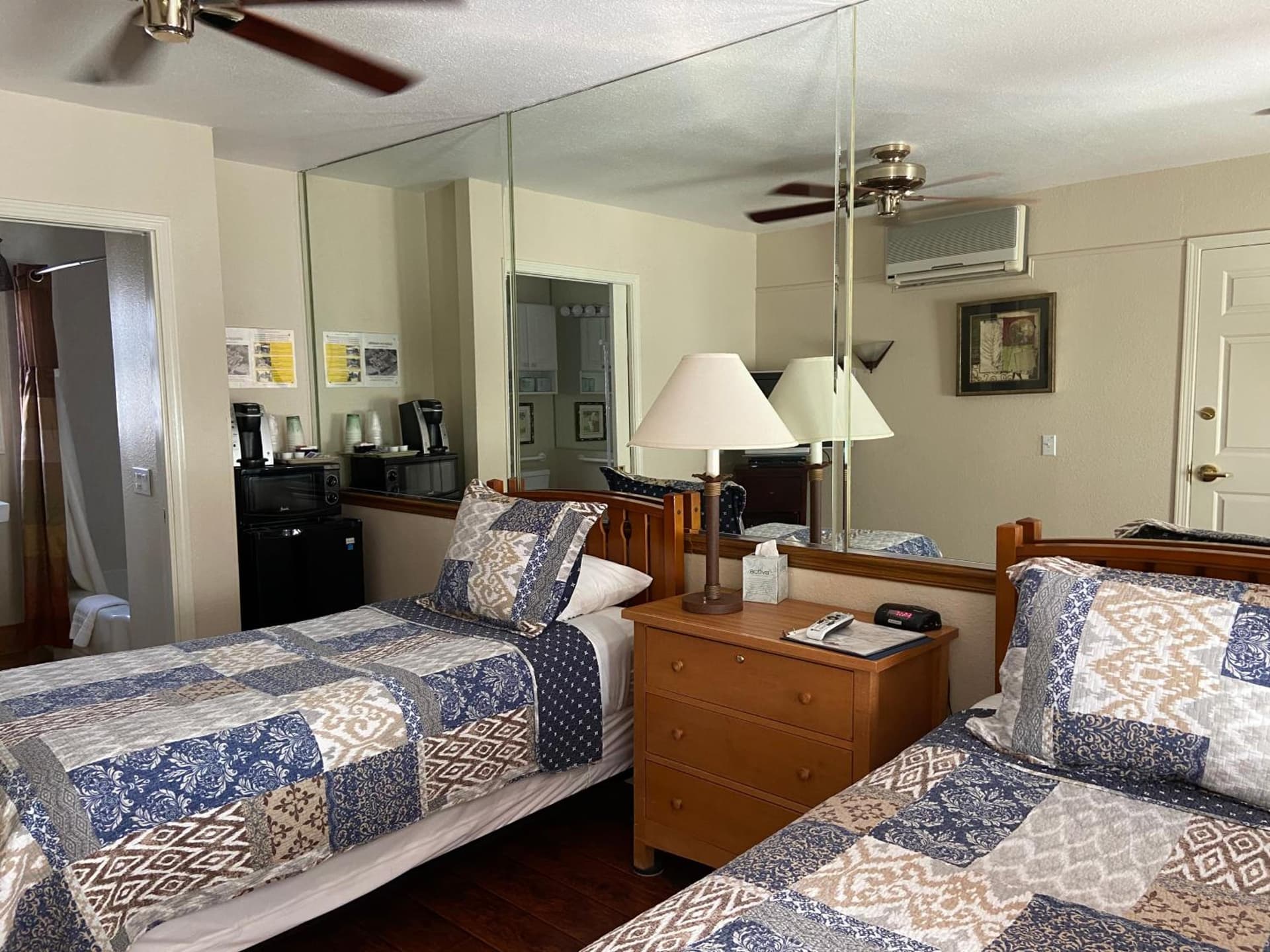 Los Gatos Garden Inn Hotel property views in Los Gatos, CA — gallery photo 3