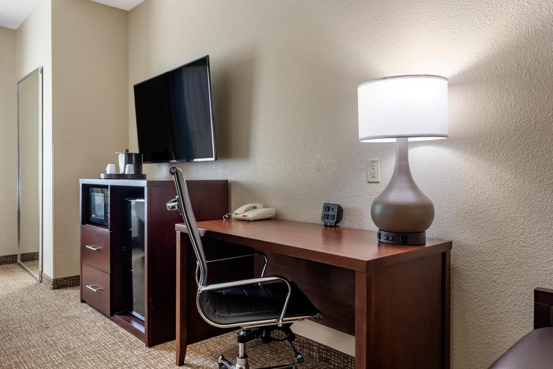 Comfort Inn & Suites Fort Worth West I-30 NAS JRB gallery photo in Fort Worth, TX — image 15