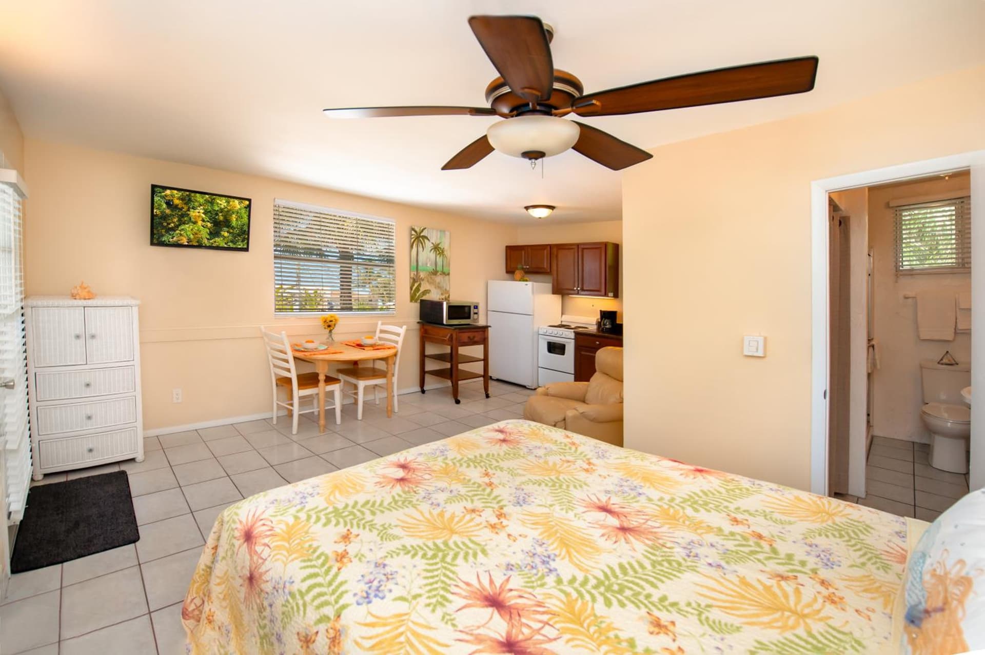 Cedar Cove Resort & Cottages gallery photo in Holmes Beach, FL — image 73