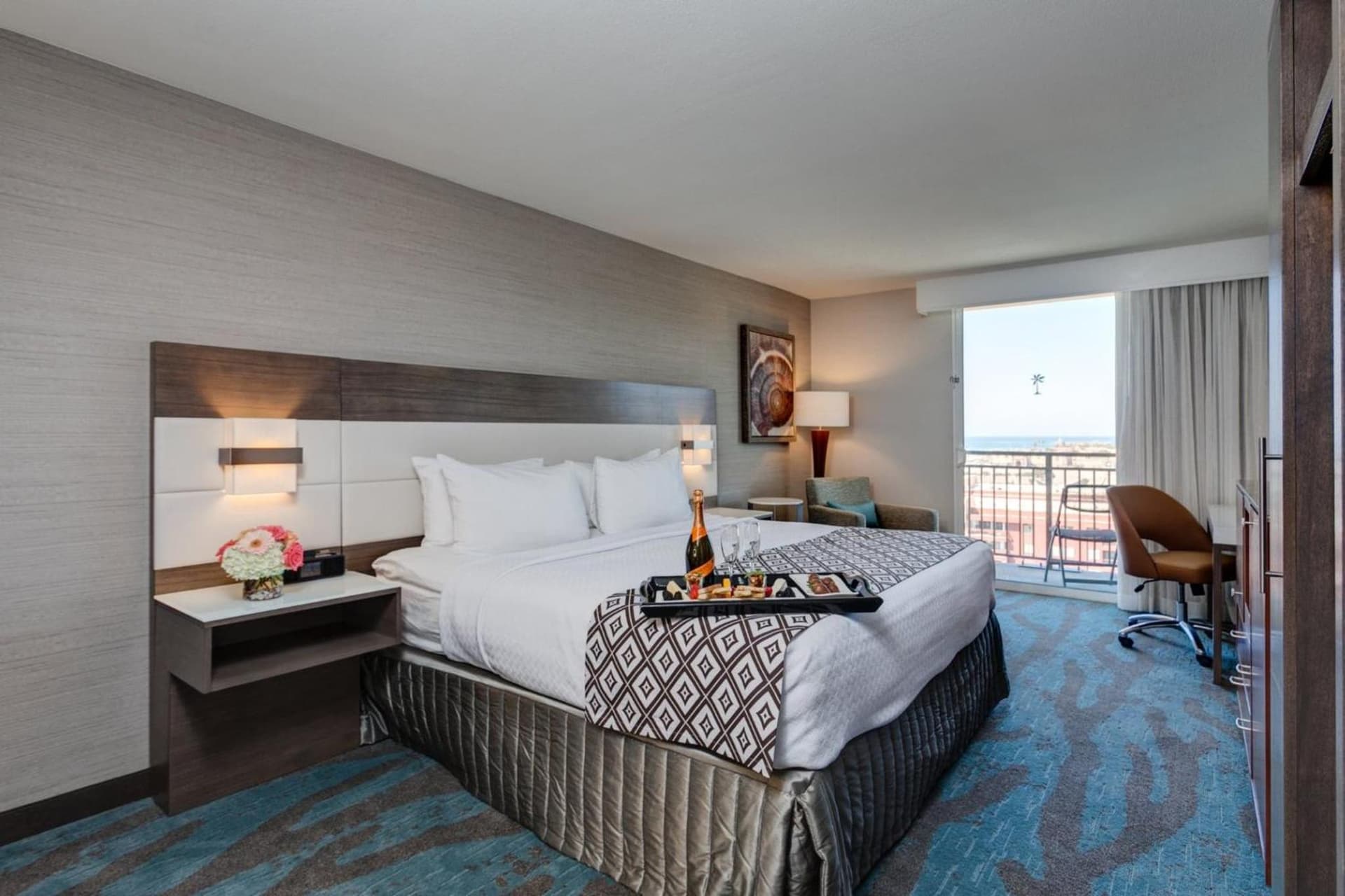 Crowne Plaza Ventura Beach by IHG gallery photo in Ventura, CA — image 27