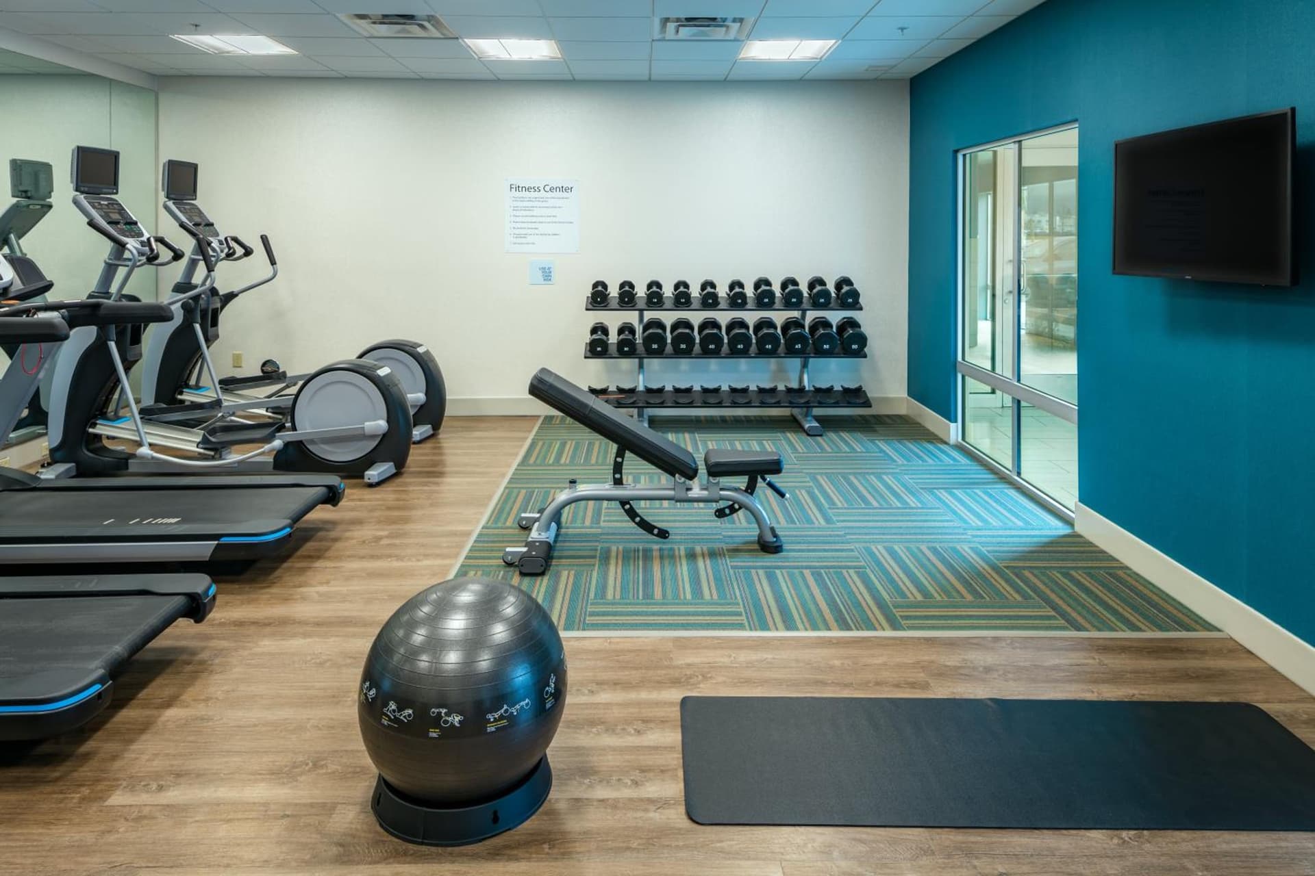 Holiday Inn Express & Suites - Medford by IHG gallery photo in Medford, OR — image 29