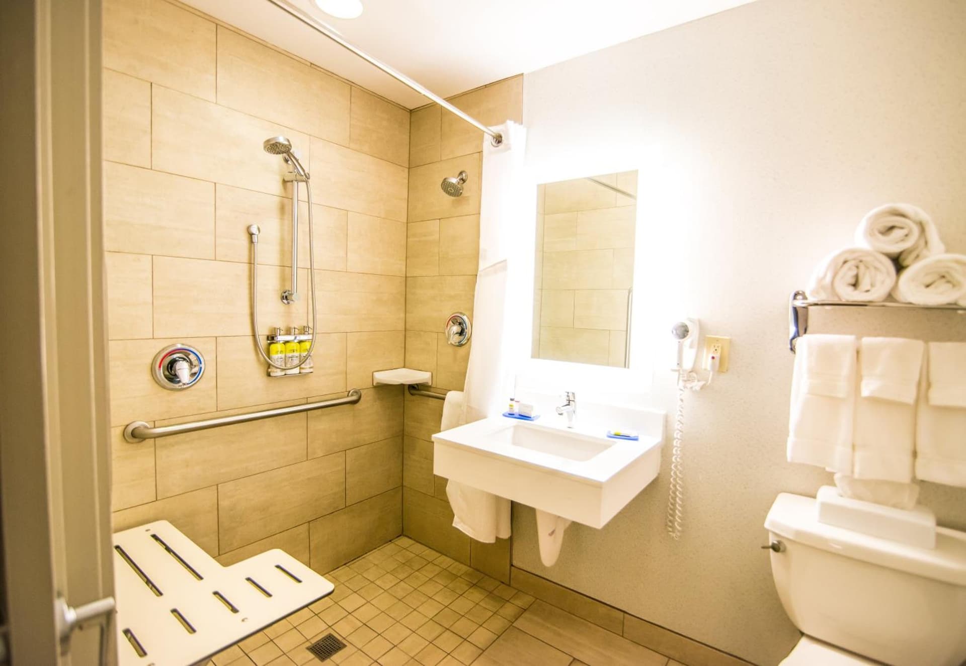 Holiday Inn Express Philadelphia NE - Langhorne by IHG gallery photo in Langhorne, PA — image 14
