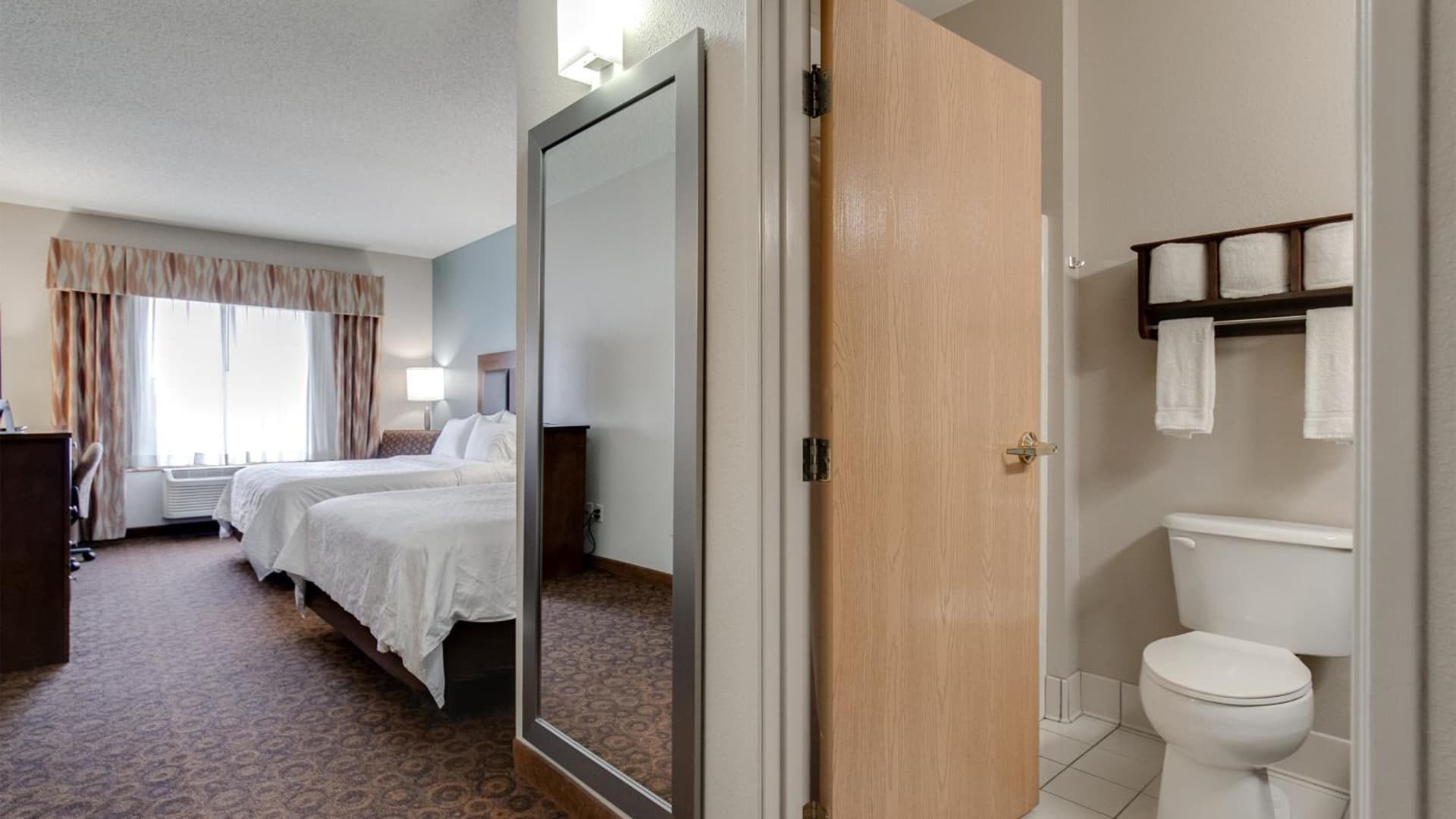 Holiday Inn Express and Suites St. Cloud by IHG gallery photo in Saint Cloud, MN — image 61